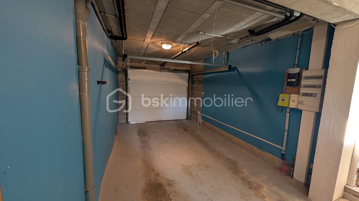 hamon garage 2.jpg