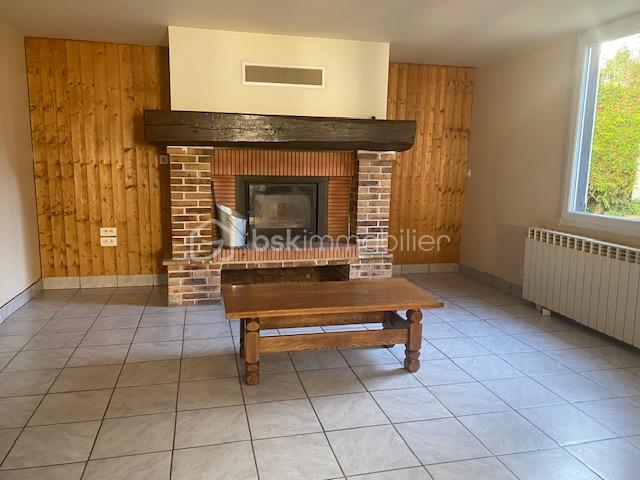 Maison ancienne de 100,35 m² - salon 5.jpg