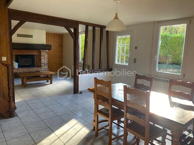 Maison ancienne de 100,35 m² - Séjour 4.jpg