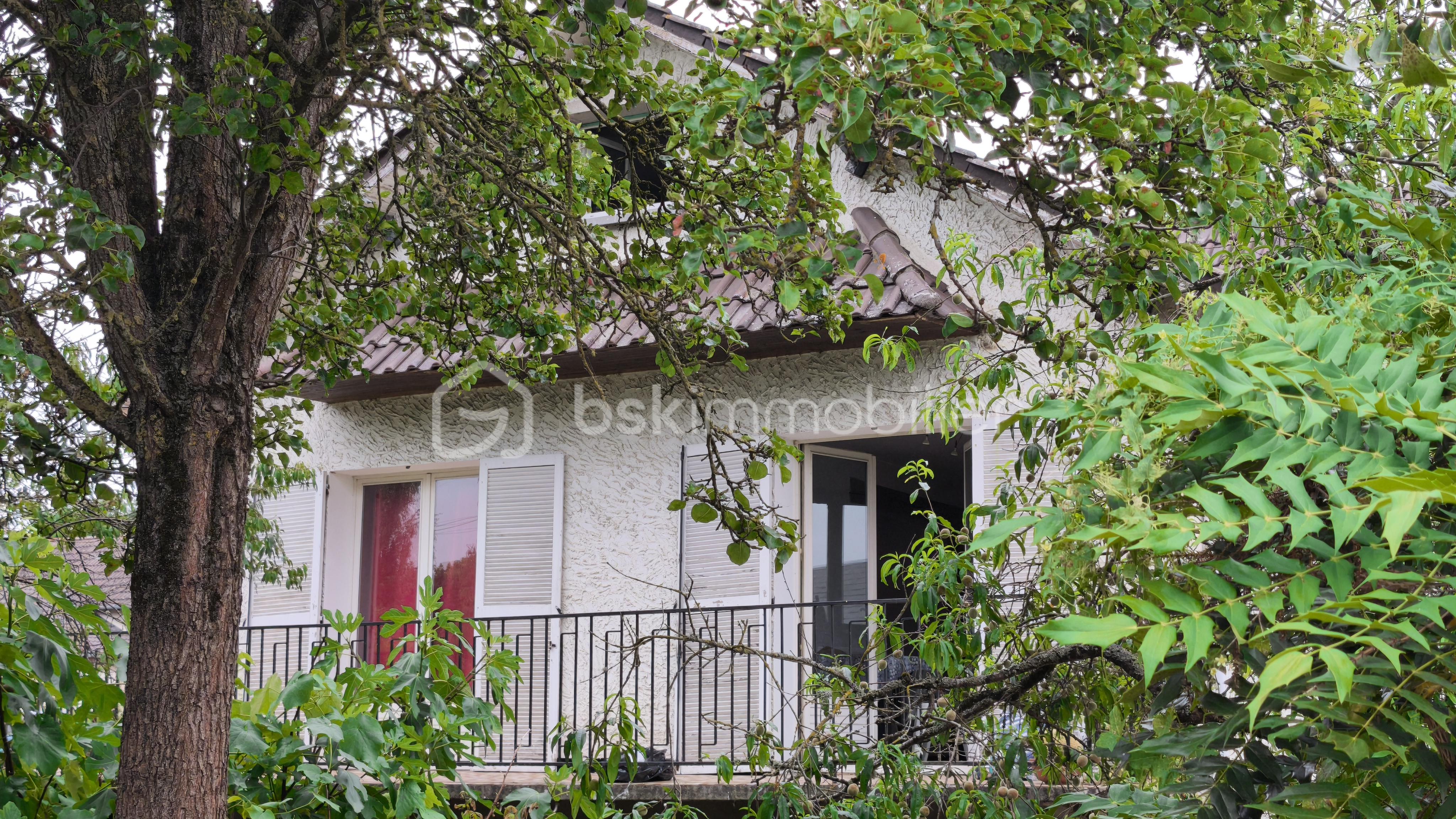 Maison traditionnelle de 88 m² - 1753023583817.jpg