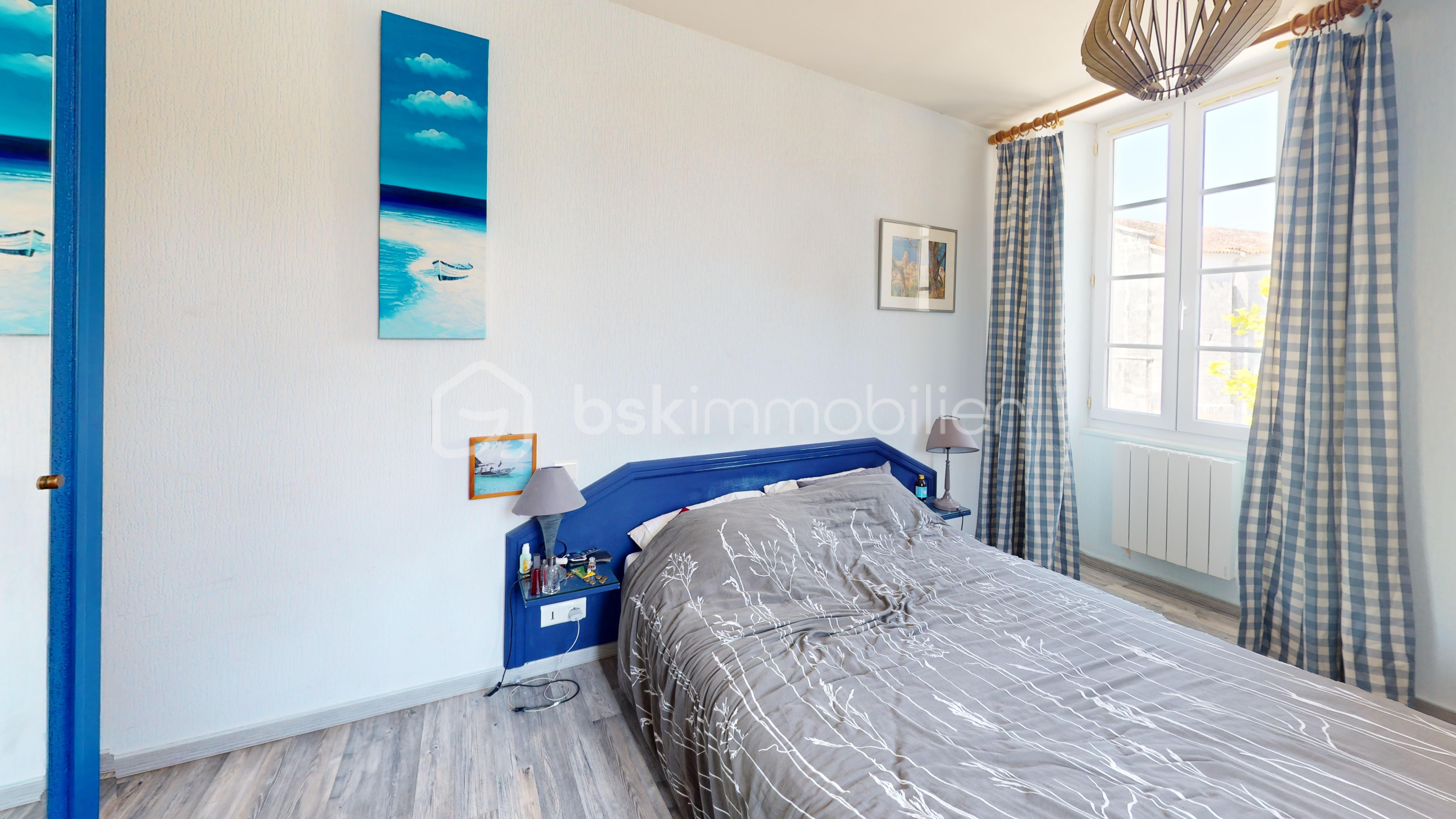 Immeuble de 125 m² - immeuble-Jarnac-Bedroom.jpg