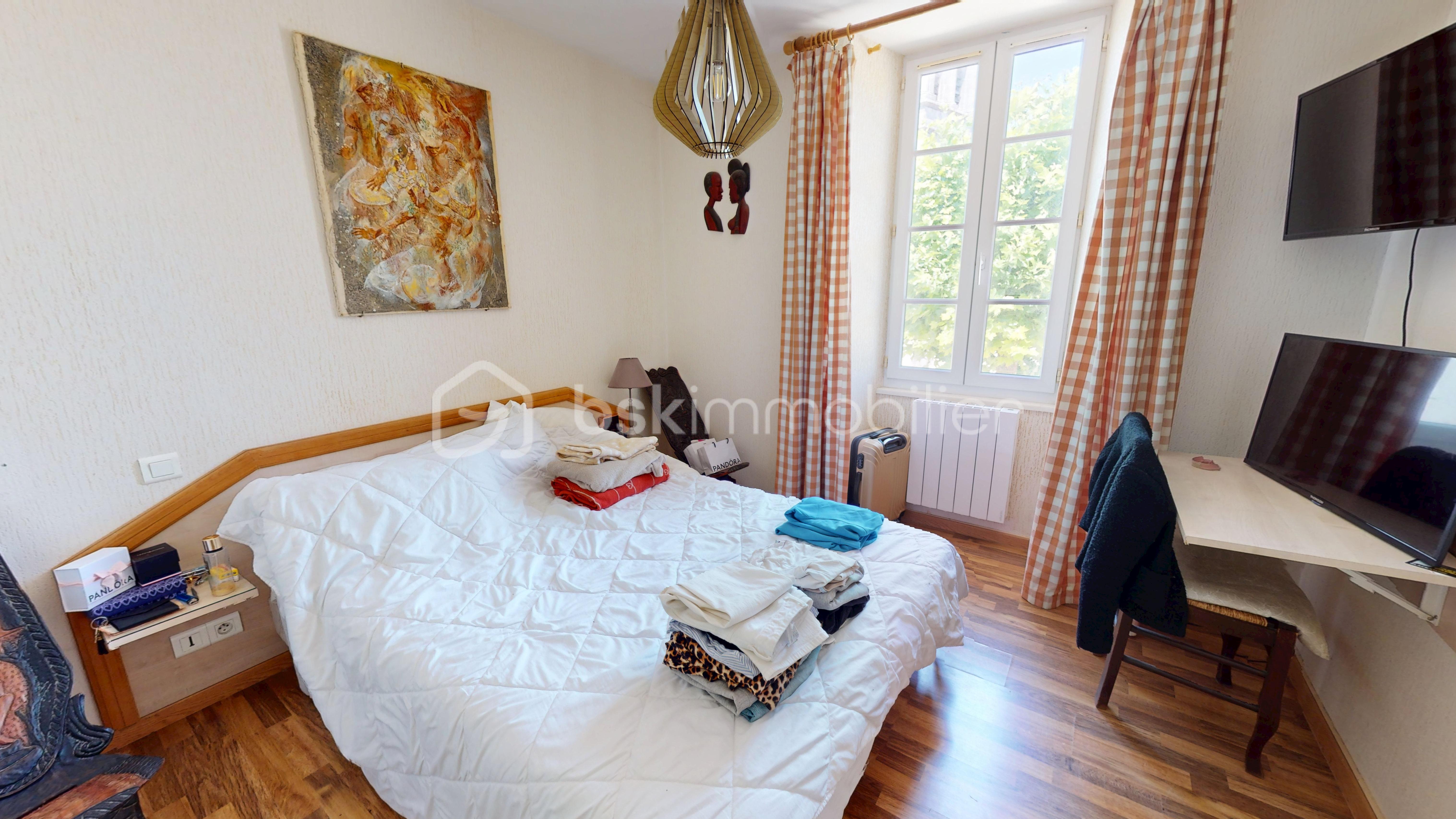 Immeuble de 125 m² - immeuble-Jarnac-07222025_222411.jpg