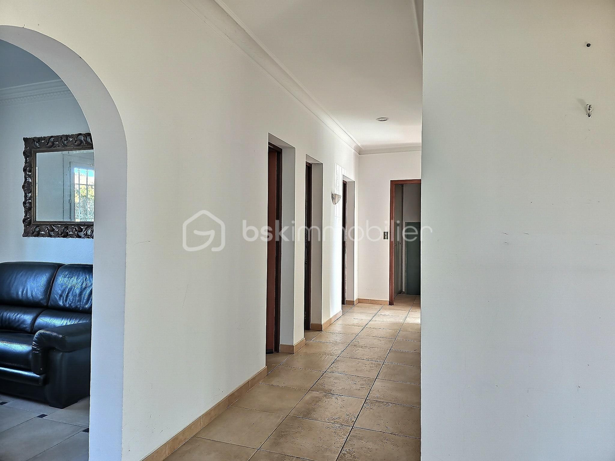 Maison traditionnelle de 104 m² - exposio_133218346.jpg