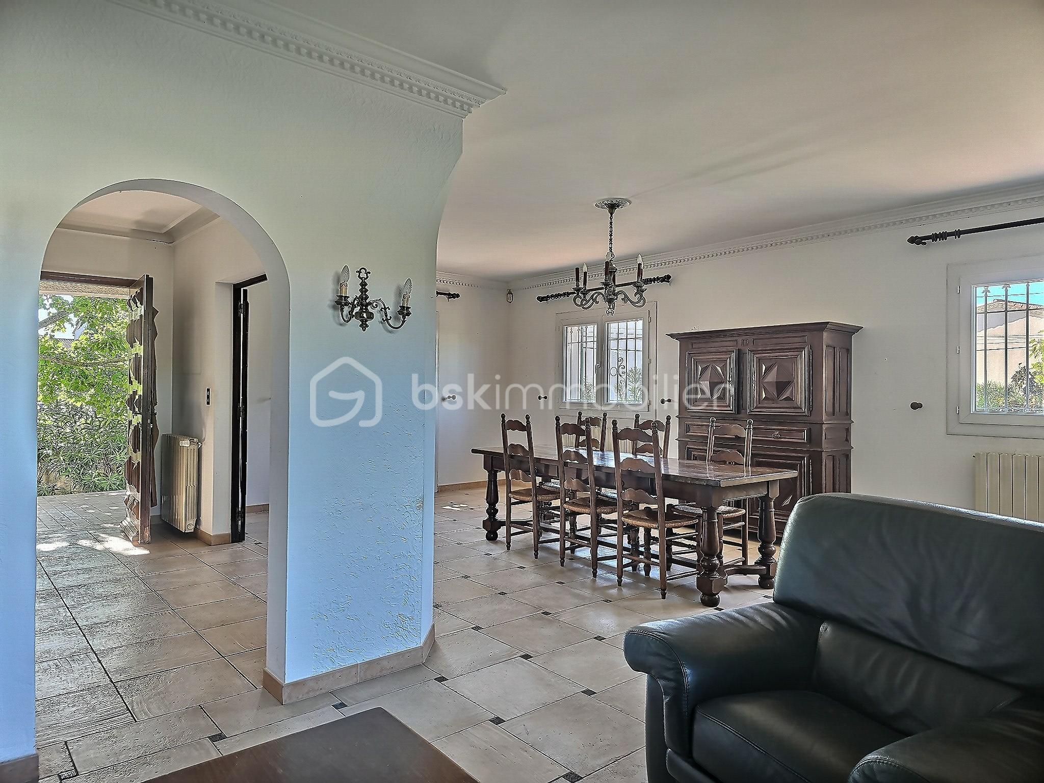 Maison traditionnelle de 104 m² - exposio_133218337.jpg