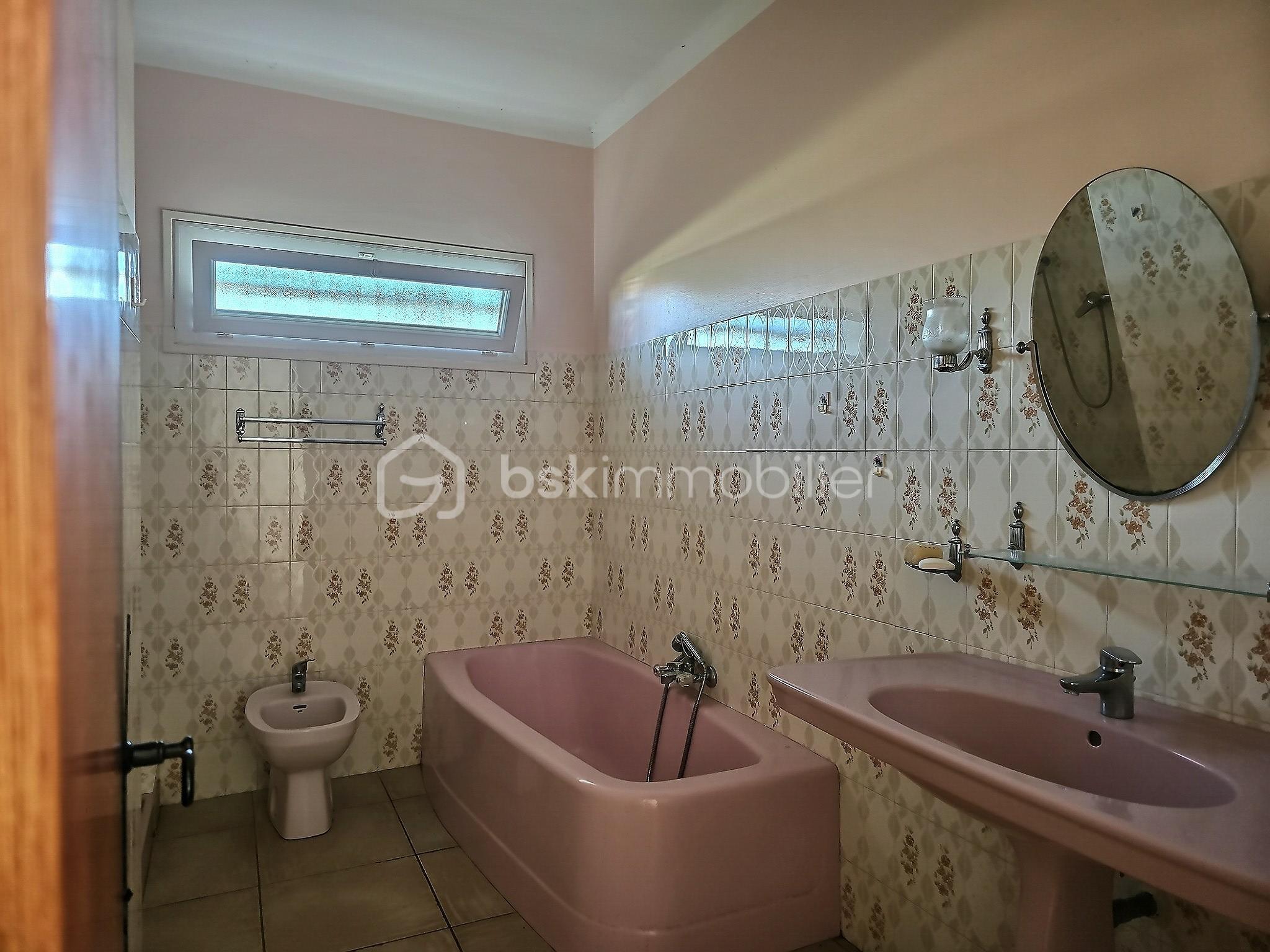 Maison traditionnelle de 104 m² - exposio_133218357.jpg