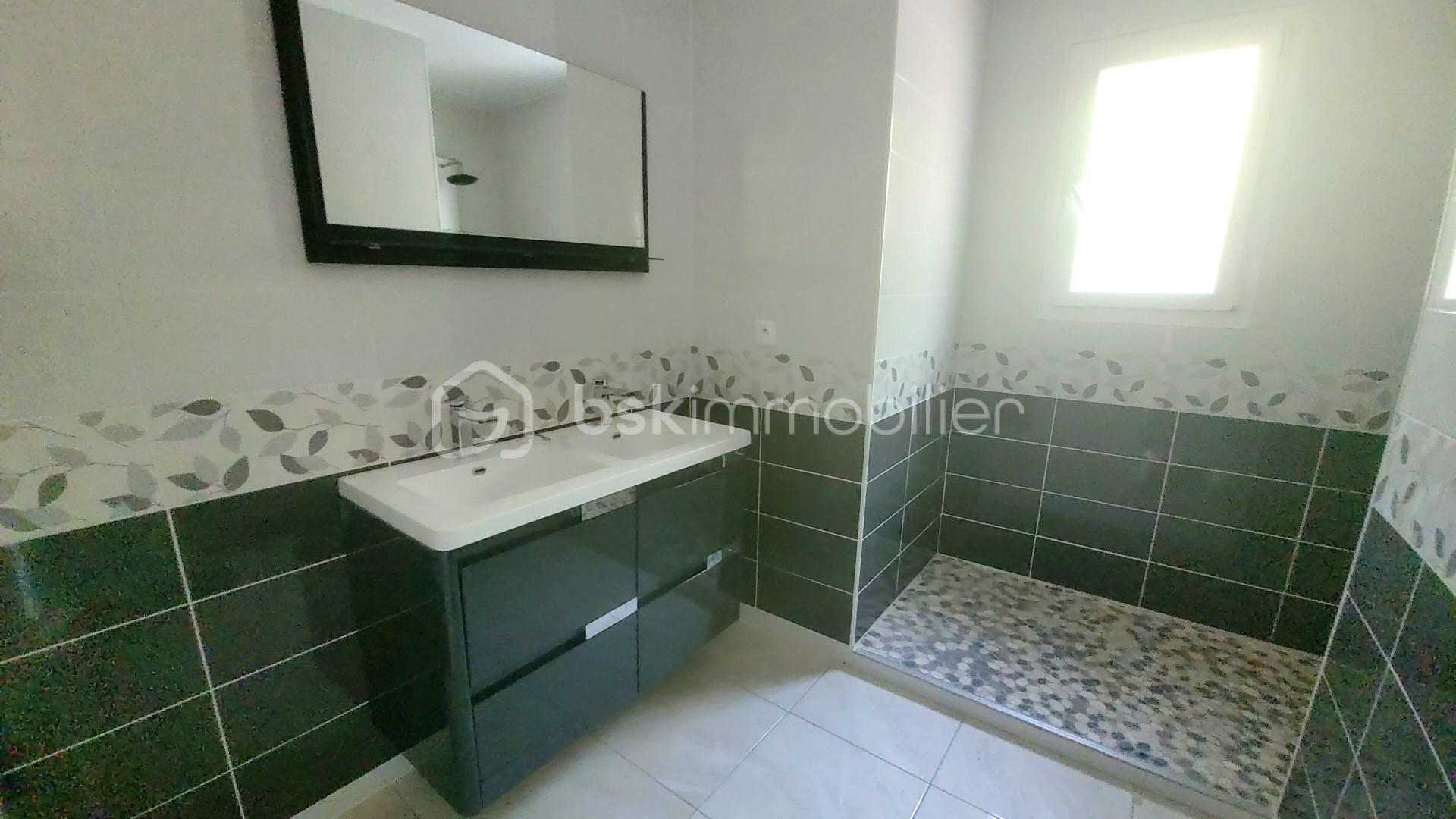 Villa de 100 m² - thumbnail_Snapchat-1668566143.jpg