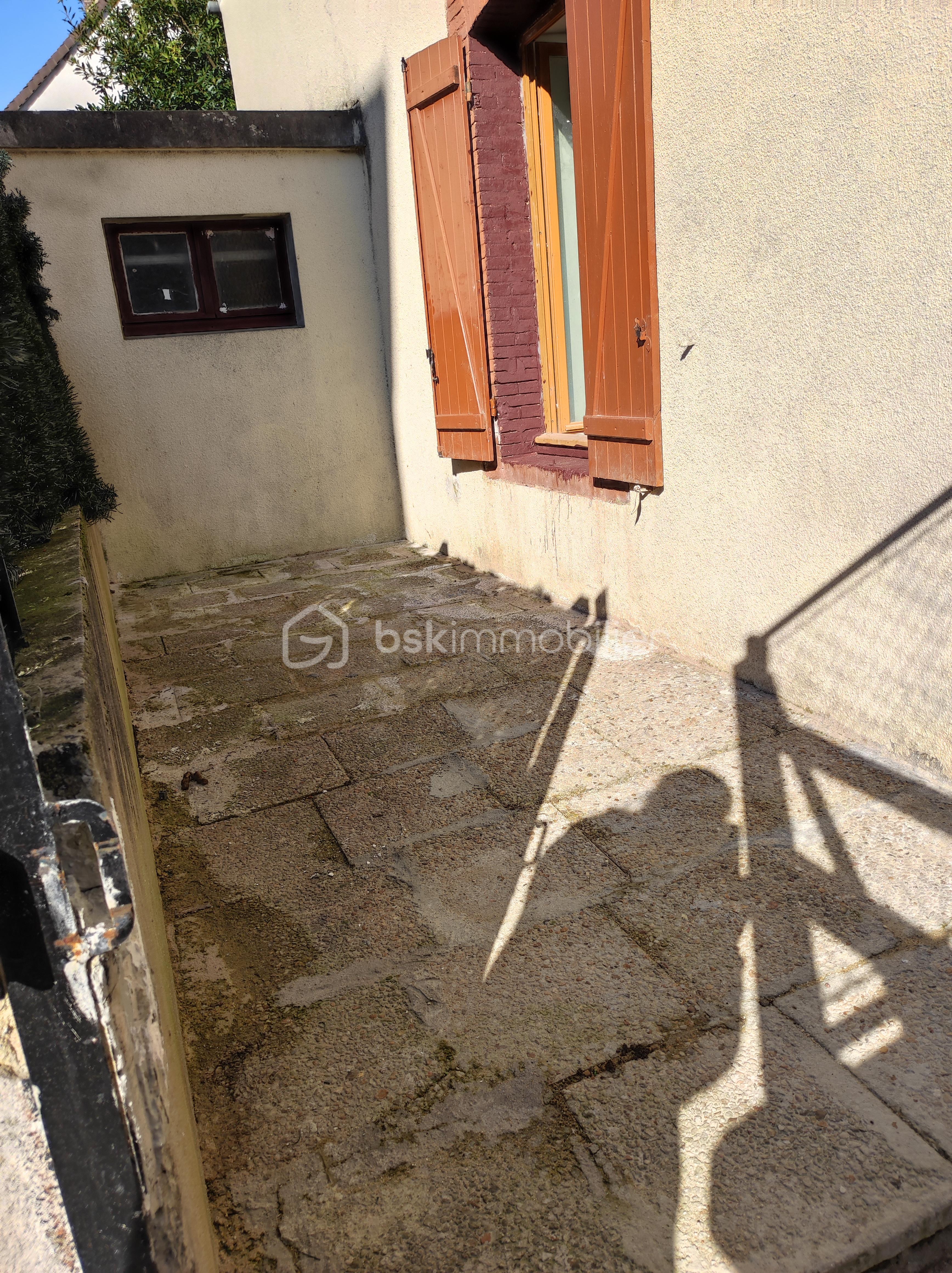 Maison de 222 m² - 1743487679620.jpg