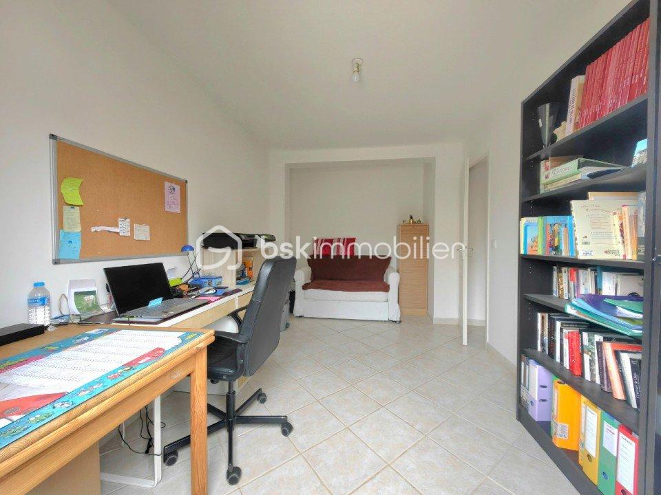 Maison traditionnelle de 92 m² - 54456.jpg