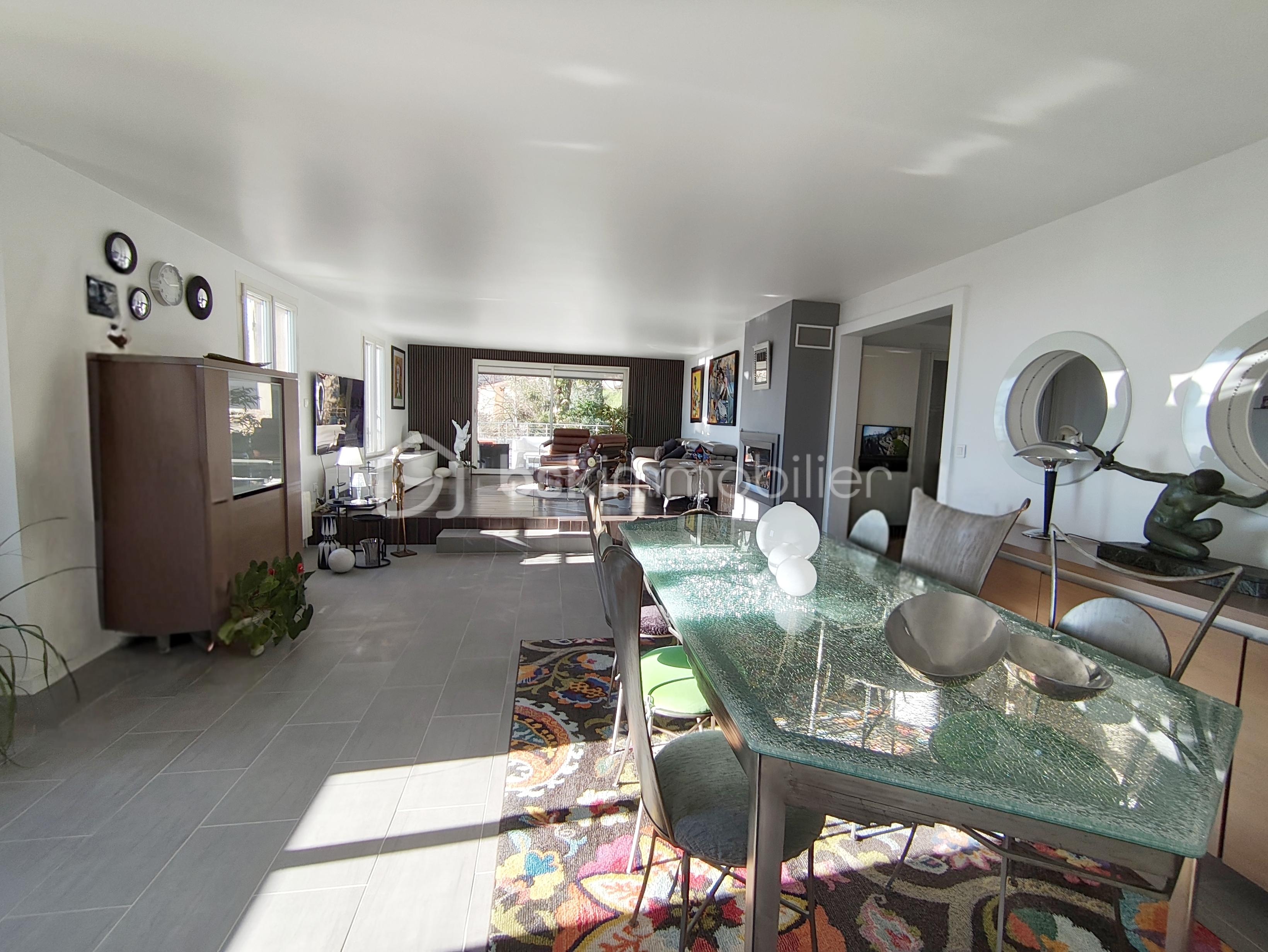 Maison de 264 m² - 1769958643287.jpg