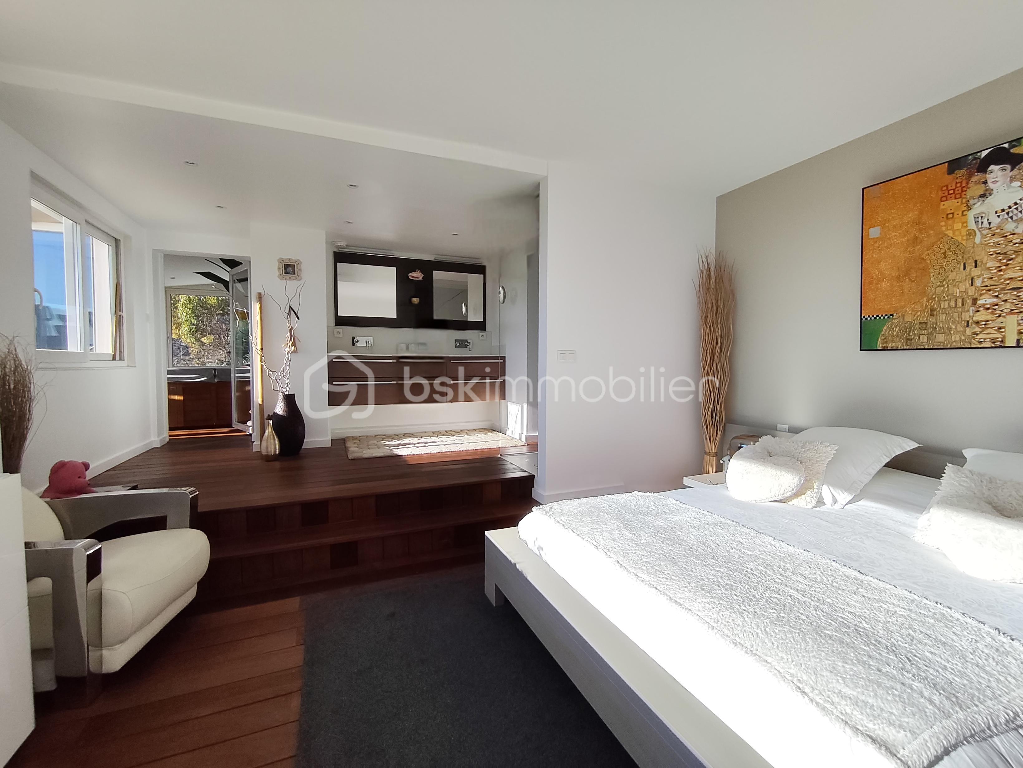 Maison de 264 m² - 1769957719438.jpg