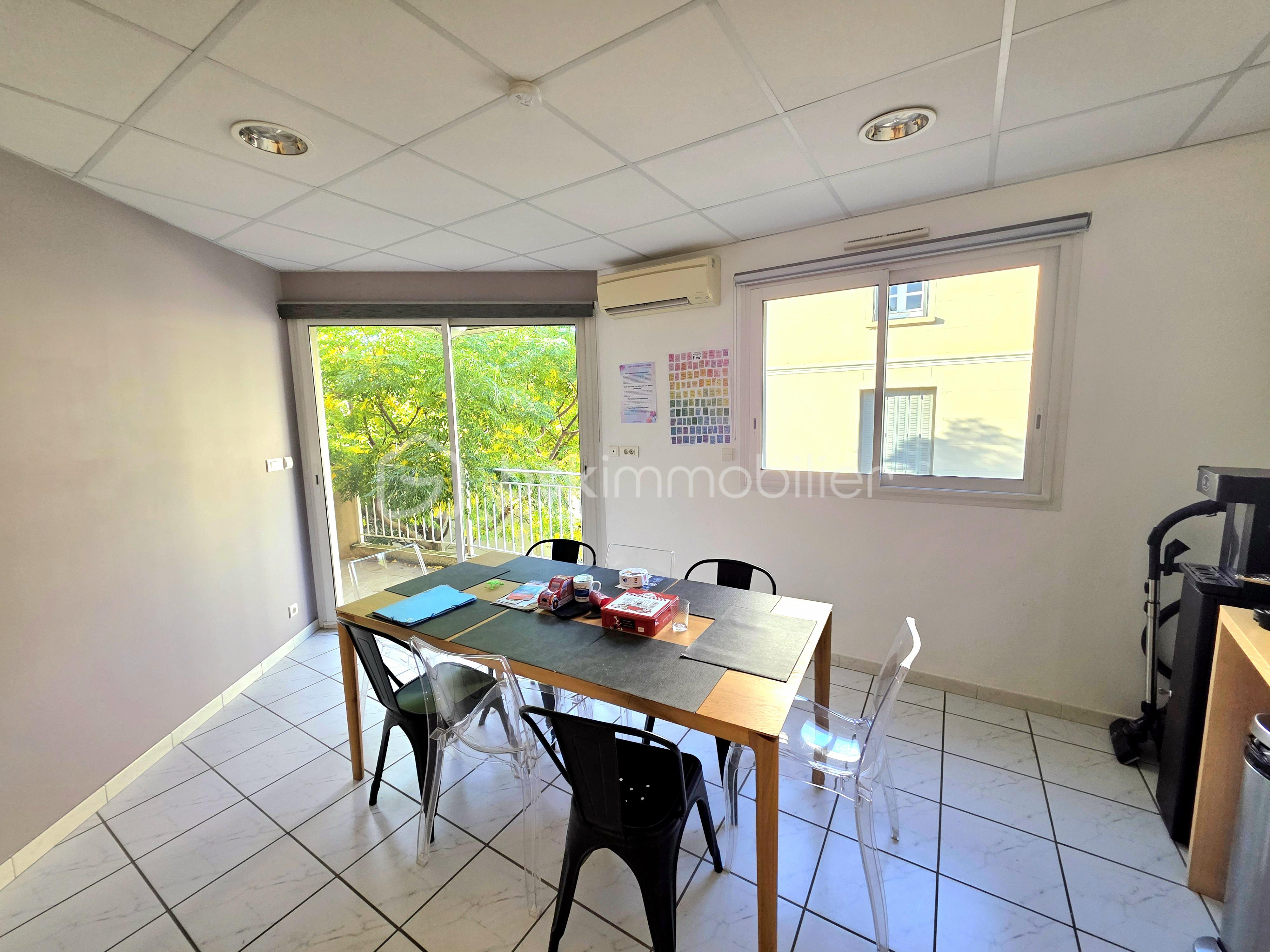 Bureau de 261 m² - 20251024_101916.jpg