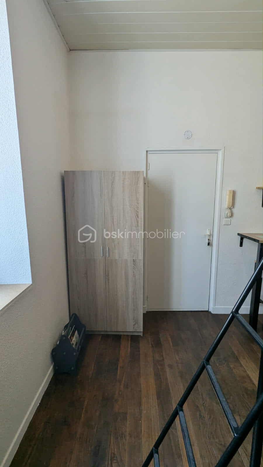 Appartement de 18 m² - att.GQnOeA__Mqqbhq2WHqehJF7sv6HG7TfH89EzlU6B8Bk.JPG