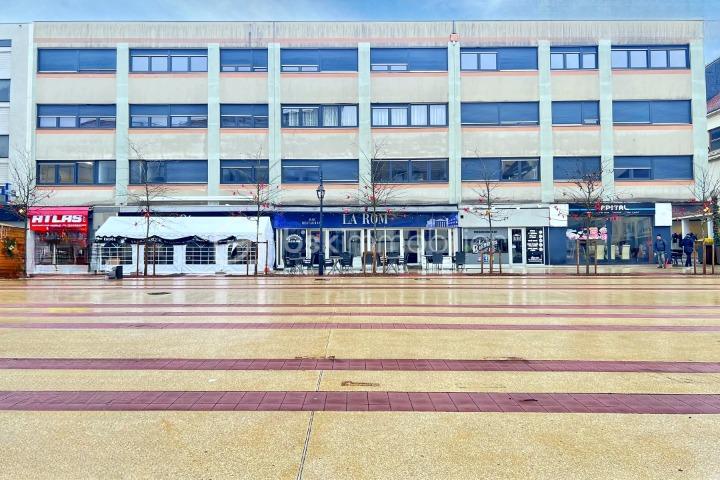 Immeuble mixte de 1 700 m²