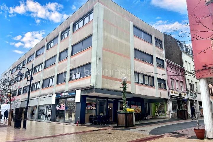 Immeuble mixte de 1 700 m² - hoqi-367bd7ee36134940b31ebb9008558e09_cleanup.JPG