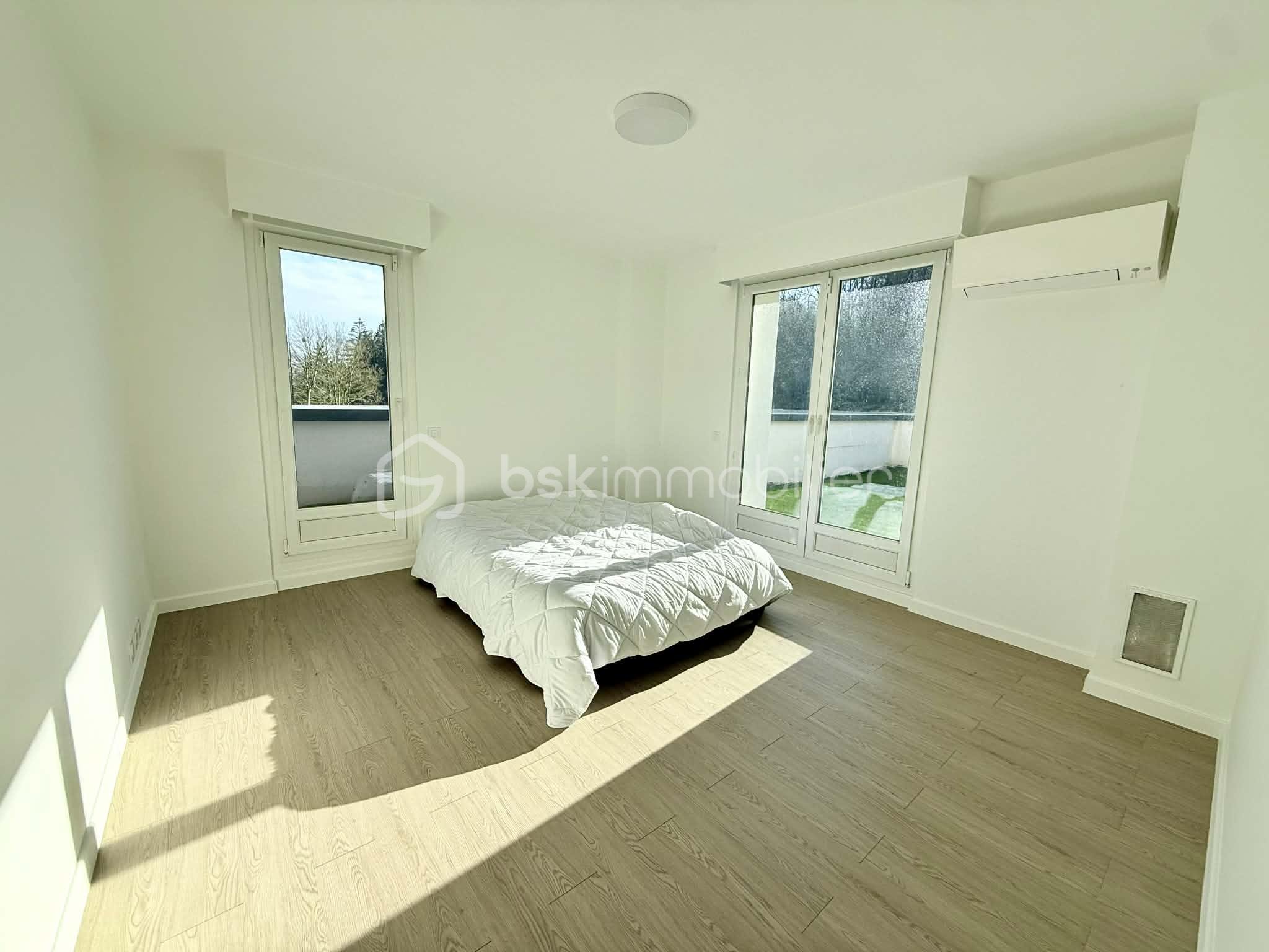 Maison de 195 m² - e4115c89-a400-424a-adcd-1407dcd300f2.jpg