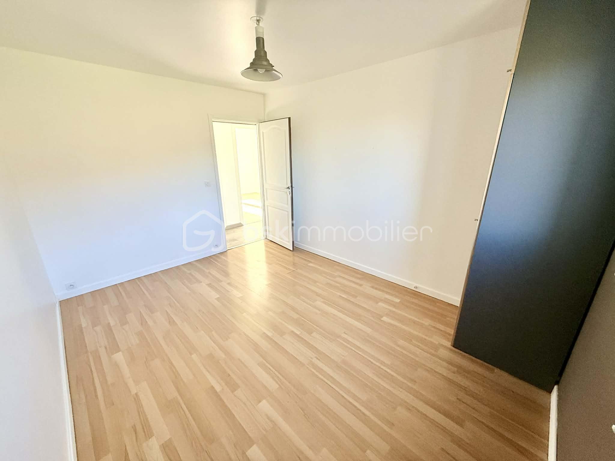 Maison de 195 m² - bfc7d615-8a0d-40de-804a-19049c3565b1.jpg