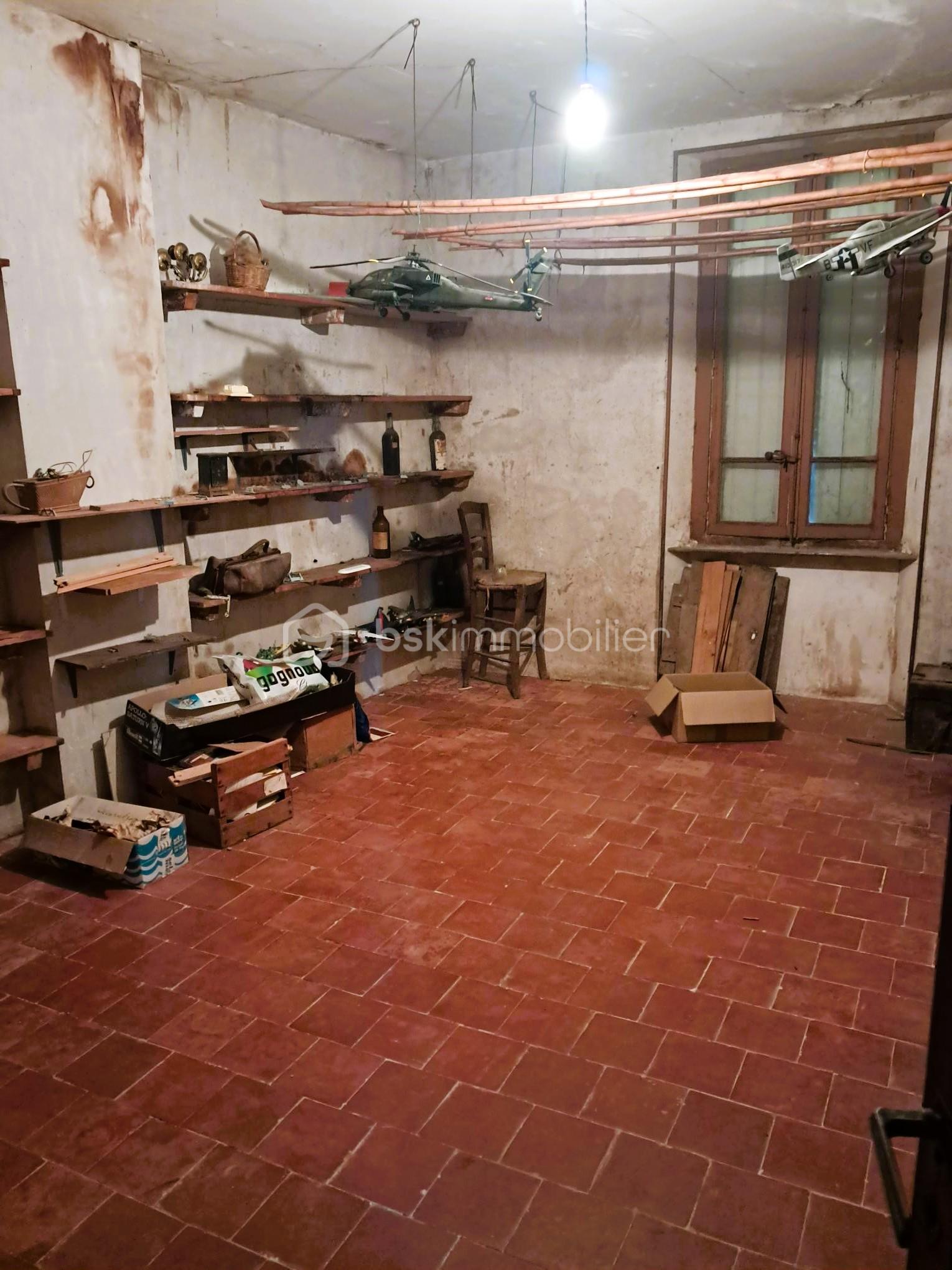 Demeure de 306 m² - 32 - grenier 1.jpg