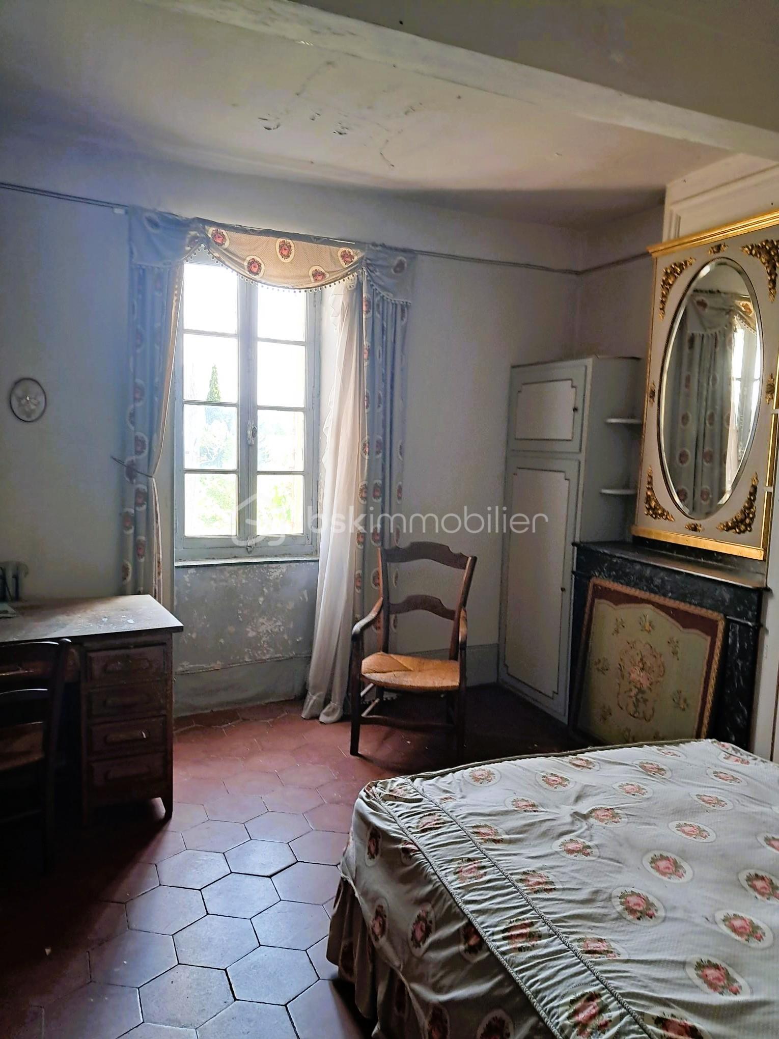 Demeure de 306 m² - 22 - chambre.jpg