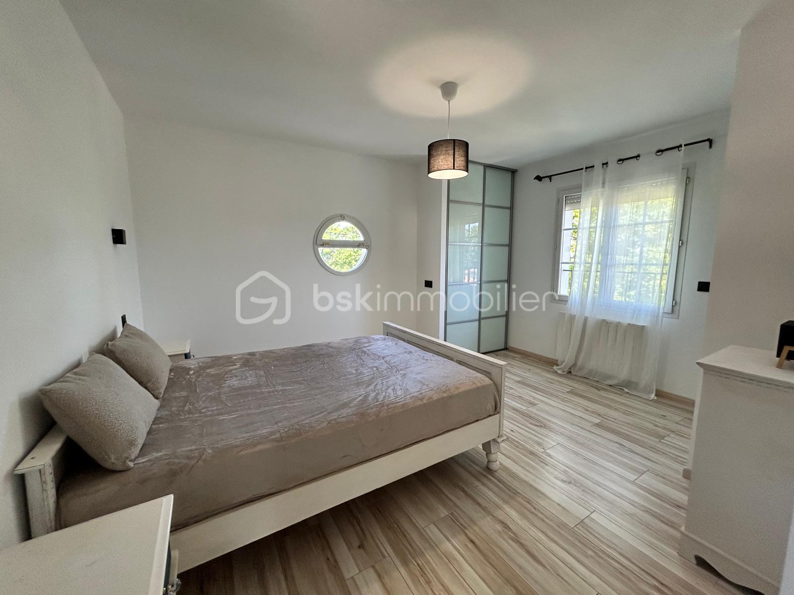 Maison contemporaine de 164 m² - CHAMBRE PARENT.jpg