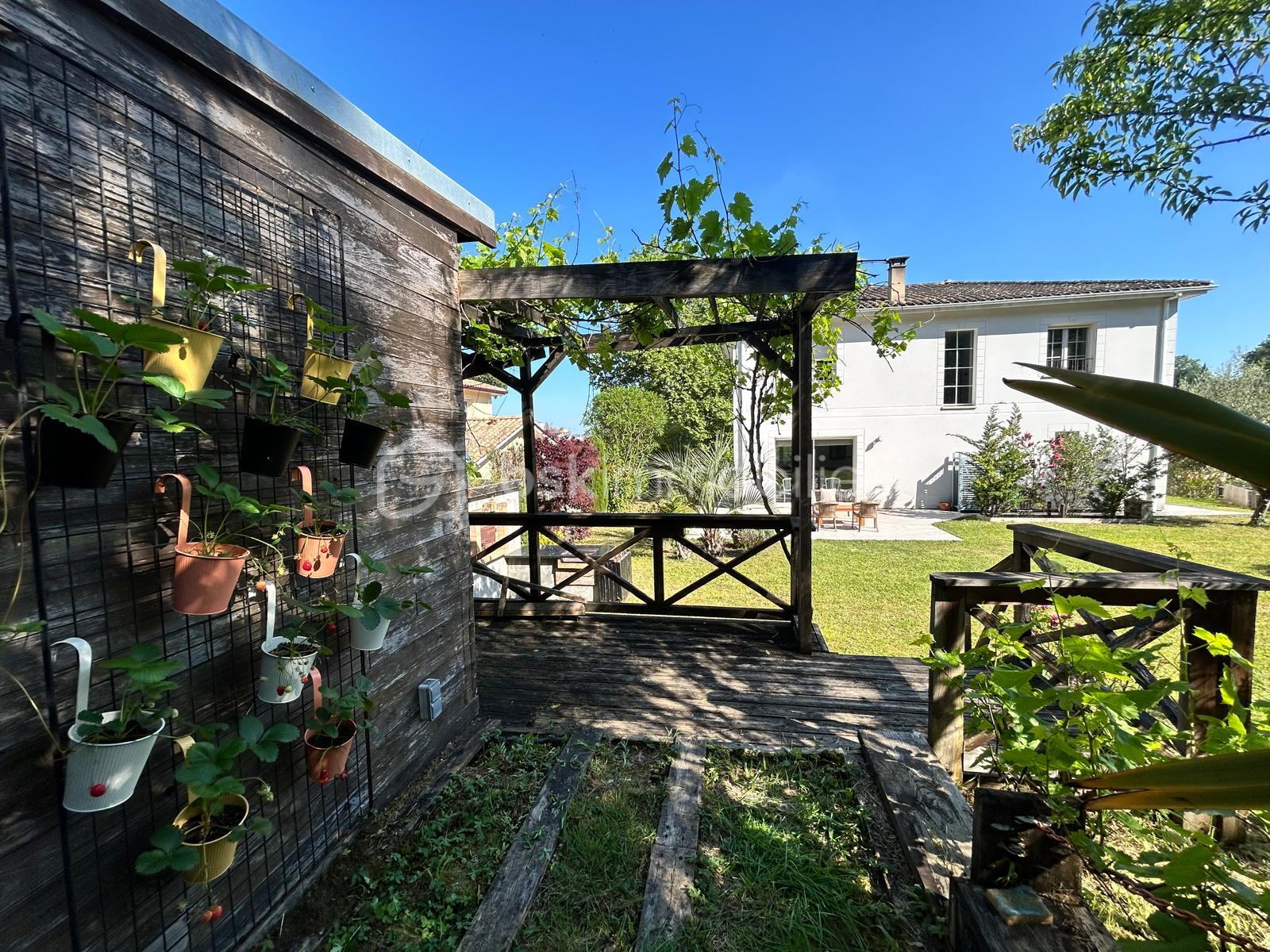 Maison contemporaine de 164 m² - OZEREXT11jpg.jpg