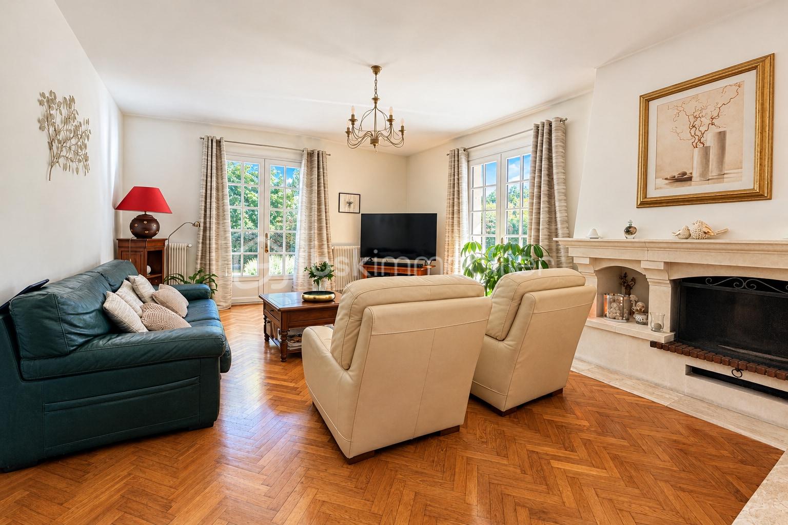 Salon-02_ameliore.jpg