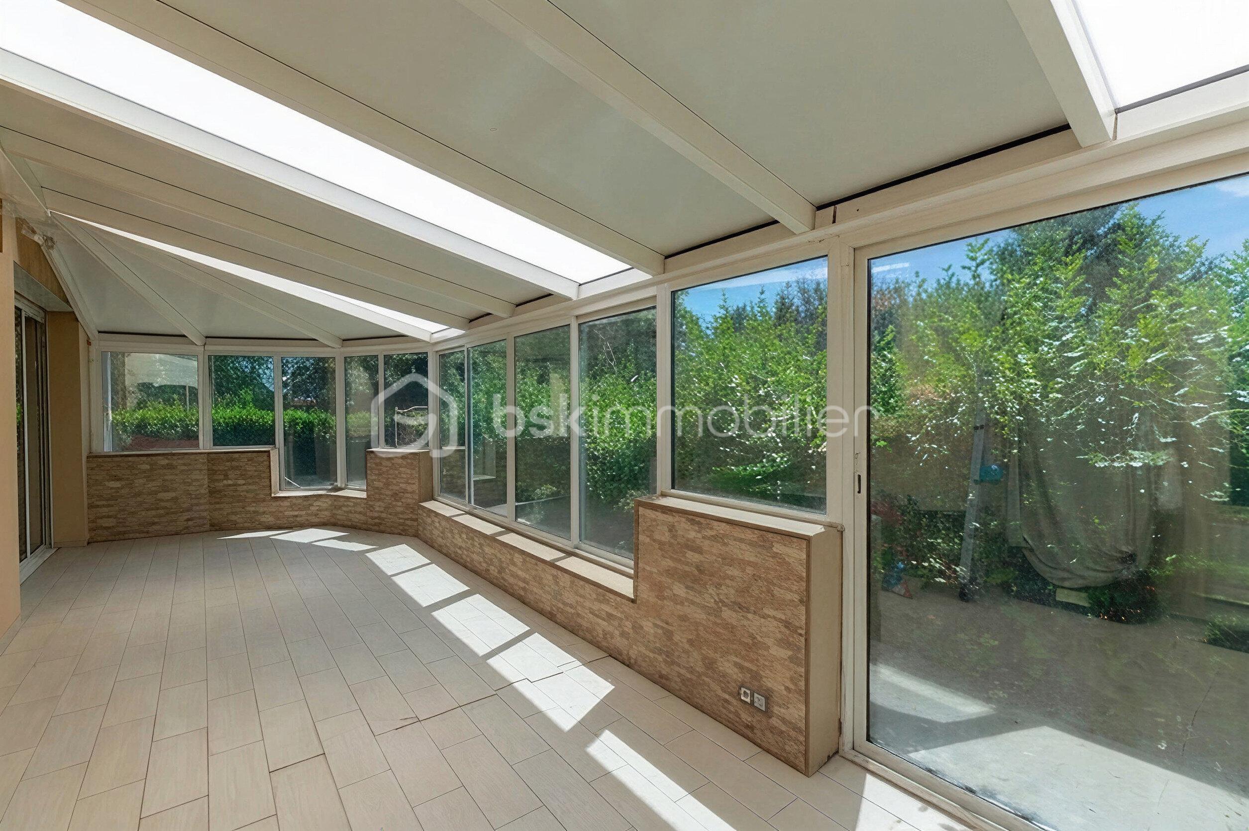 home_staging_output_1754.jpg