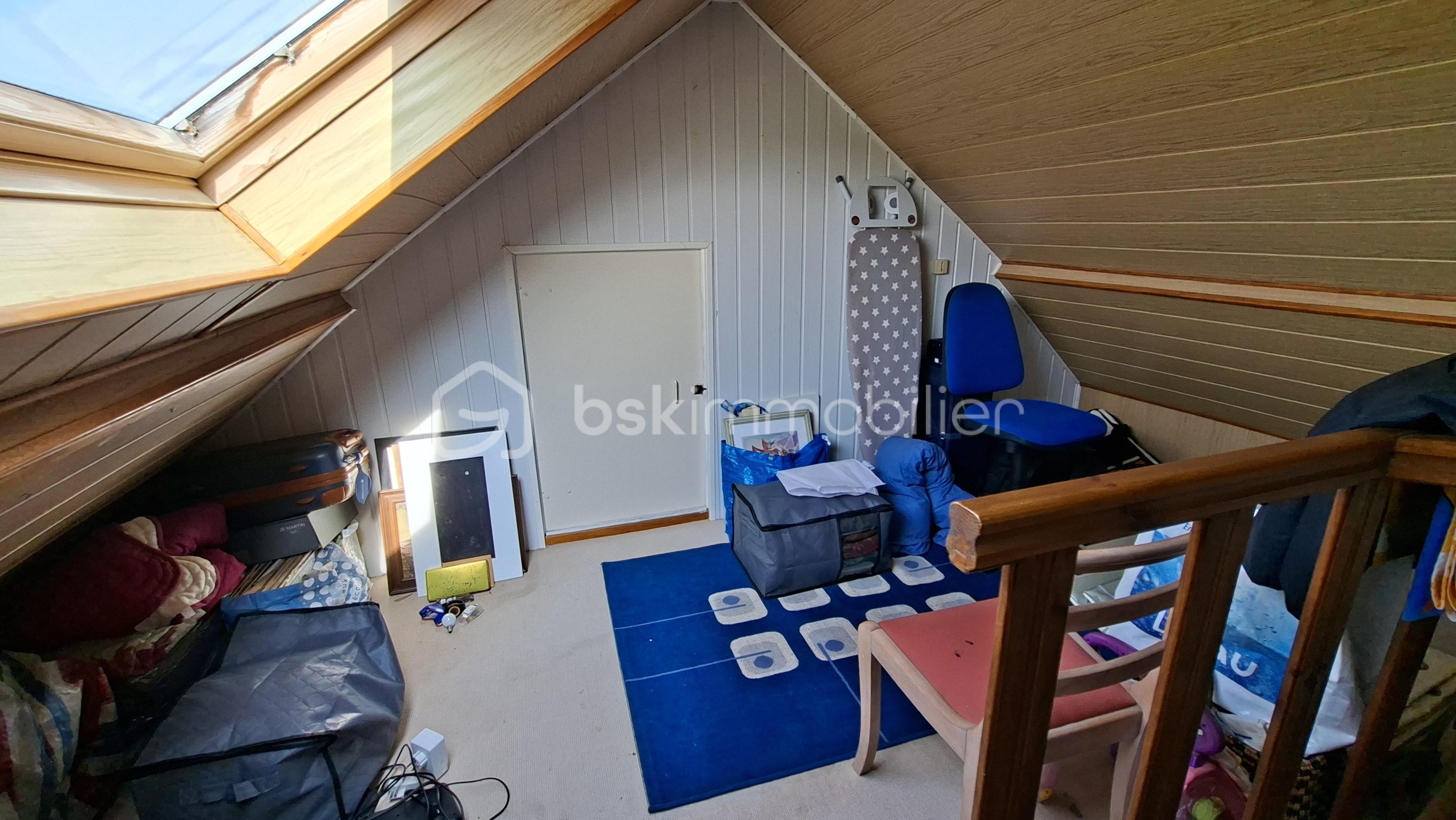 BOU bureau 2eme étage .jpg