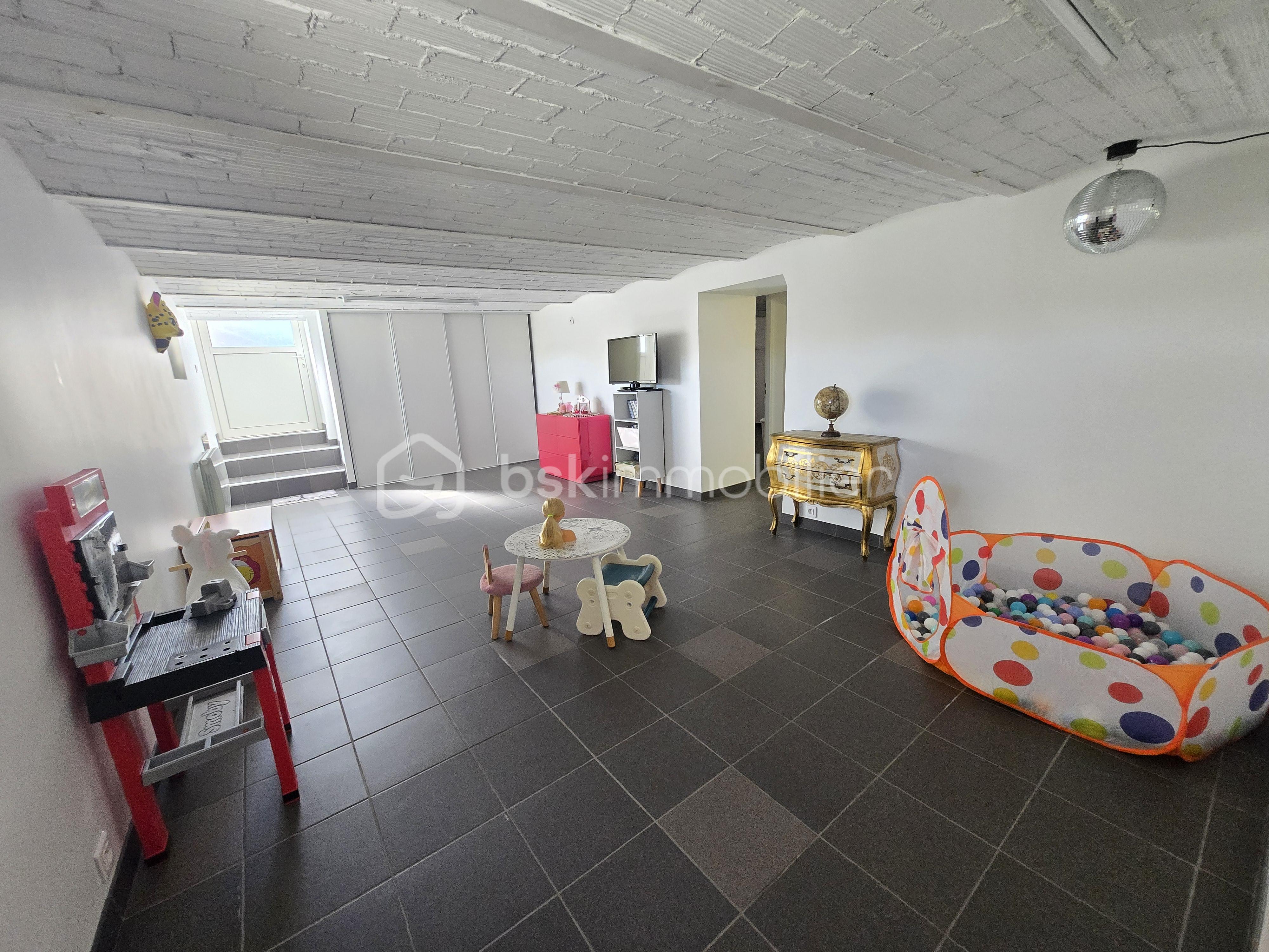 Maison de ville de 199 m² - 20250918_154743.jpg