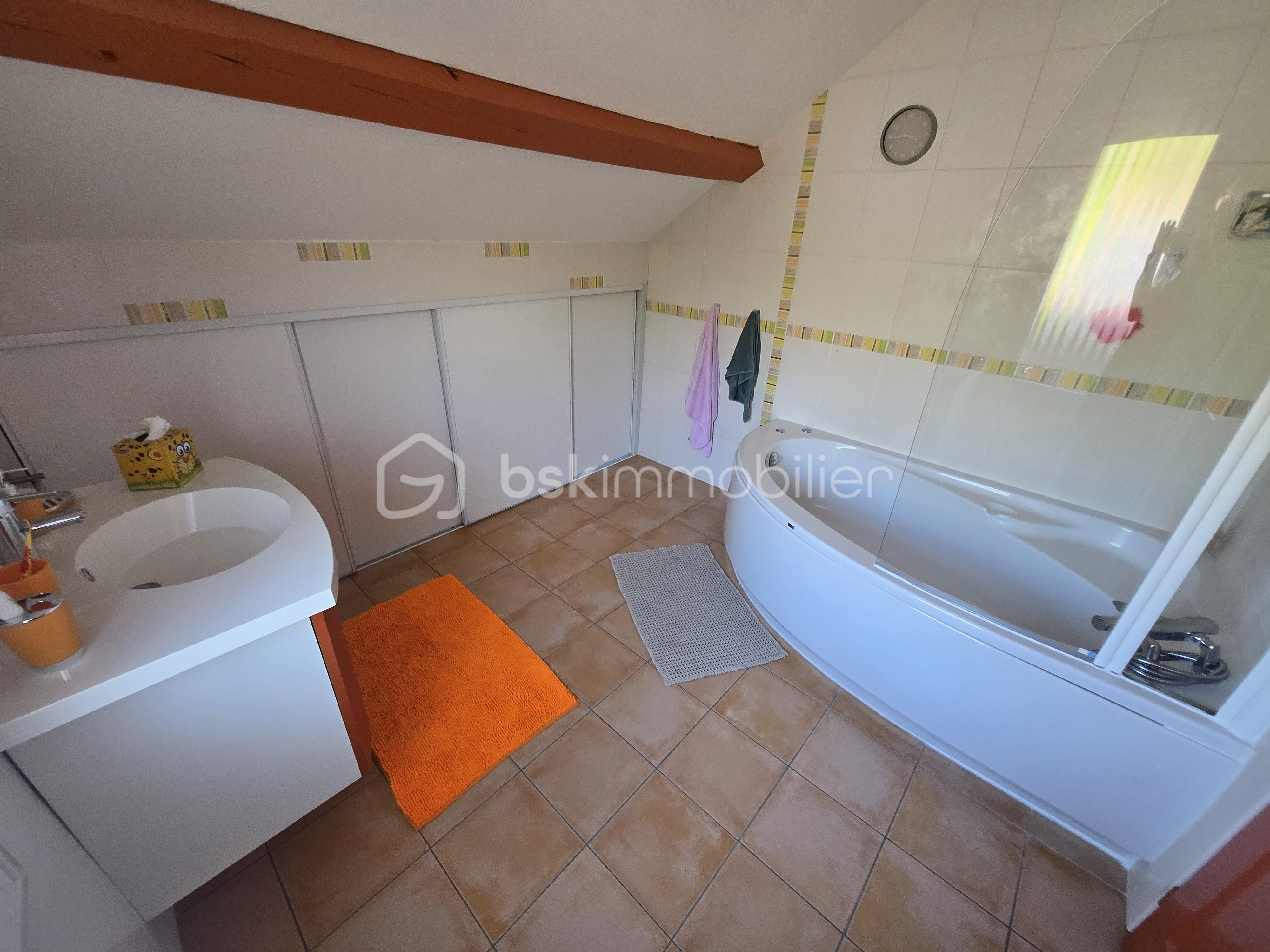 Maison de ville de 199 m² - 20250918_154527.jpg