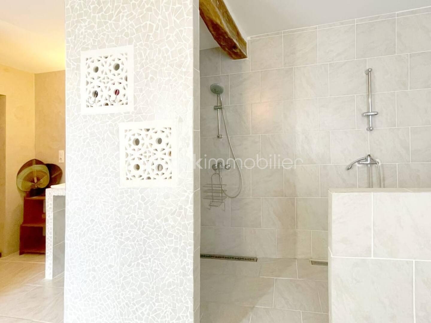 salle d'eau rdc.jpeg