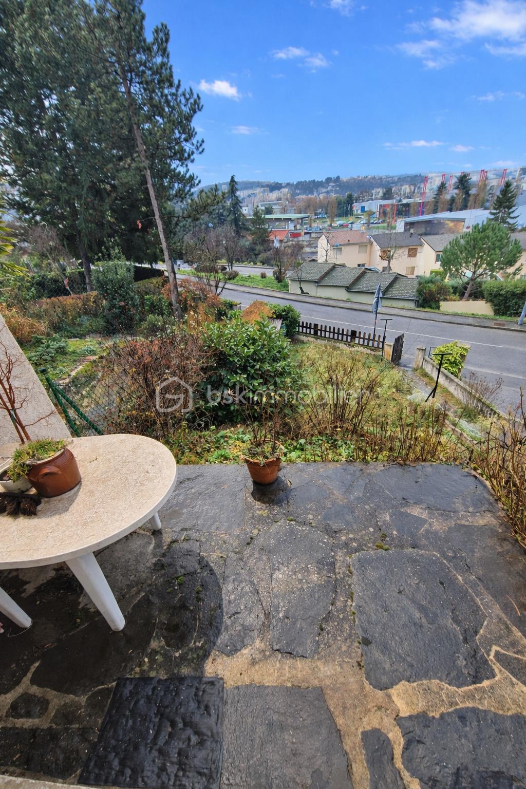 Maison jumelee de 90 m² - 1984.png