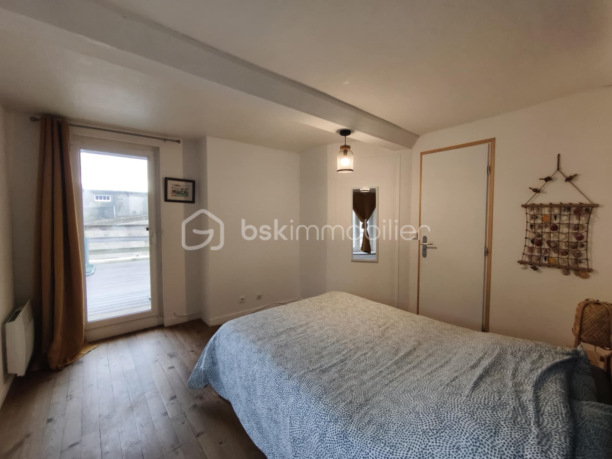 Maison ancienne de 65 m² - ec3a81e5-f42f-4659-9d78-bd81bf5ff2b0.jpg