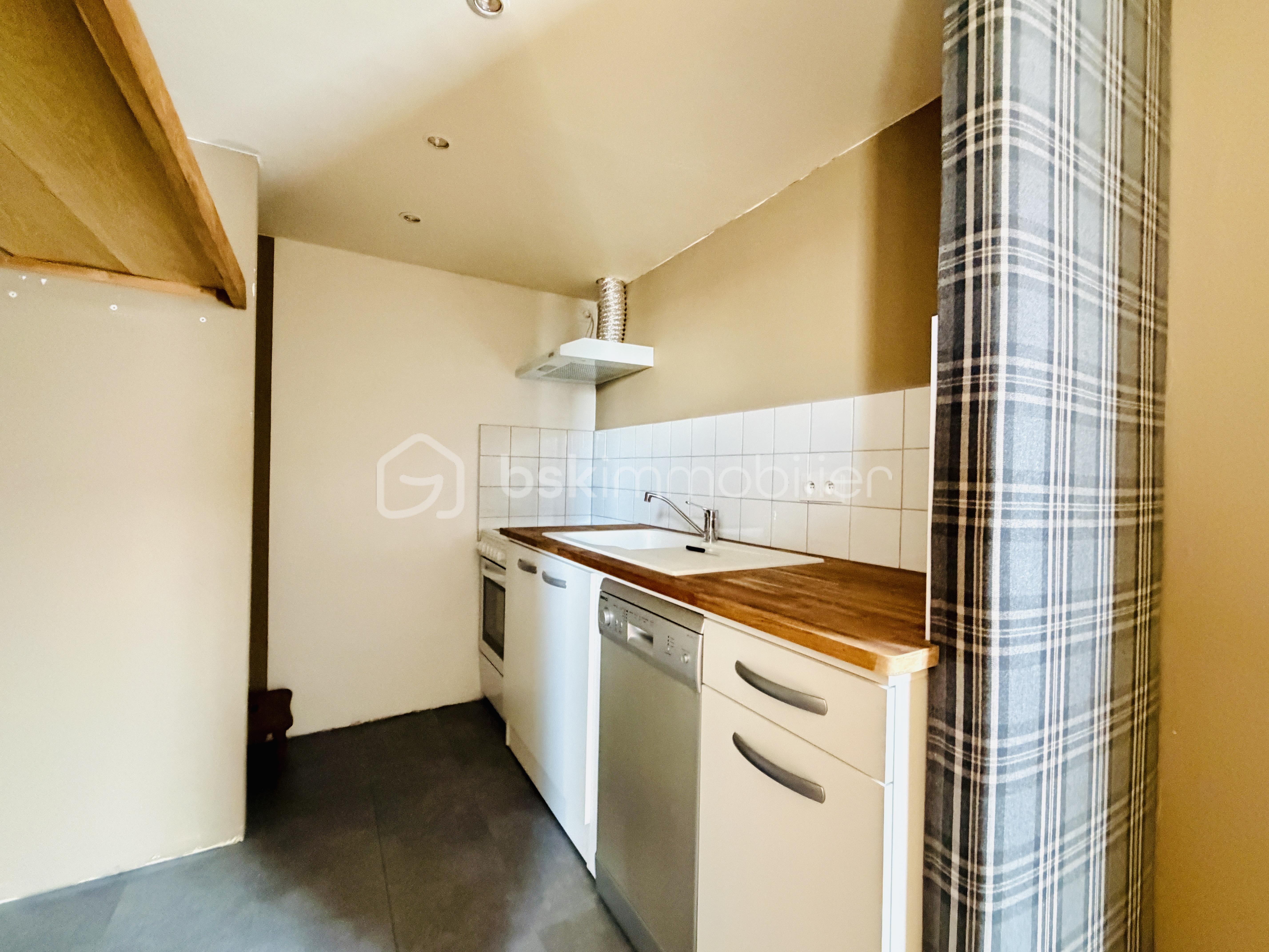 Immeuble mixte de 464 m² - IMG_1541 2.jpg