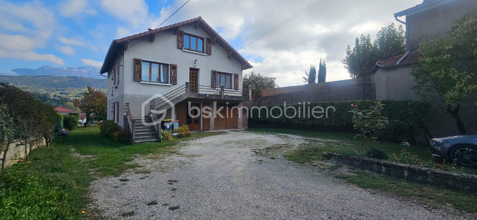 Maison de 235 m² - e8907ad1-cc49-4ced-9e99-ac79ff566e3d.jpeg