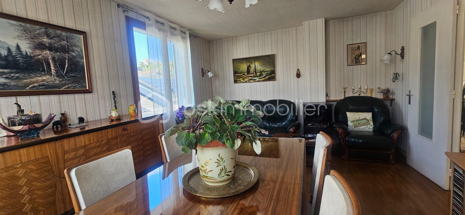 Maison de 235 m² - 0787d750-af0e-4159-bff1-667652cc1e26.jpeg