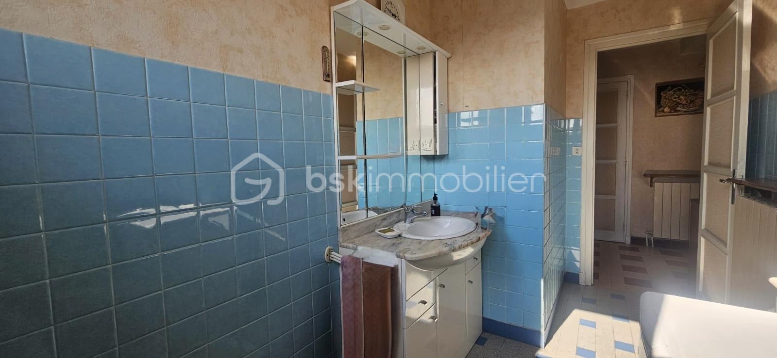 Maison de 235 m² - 882b0920-6397-4eb6-85ef-32cdee2f1b40.jpeg