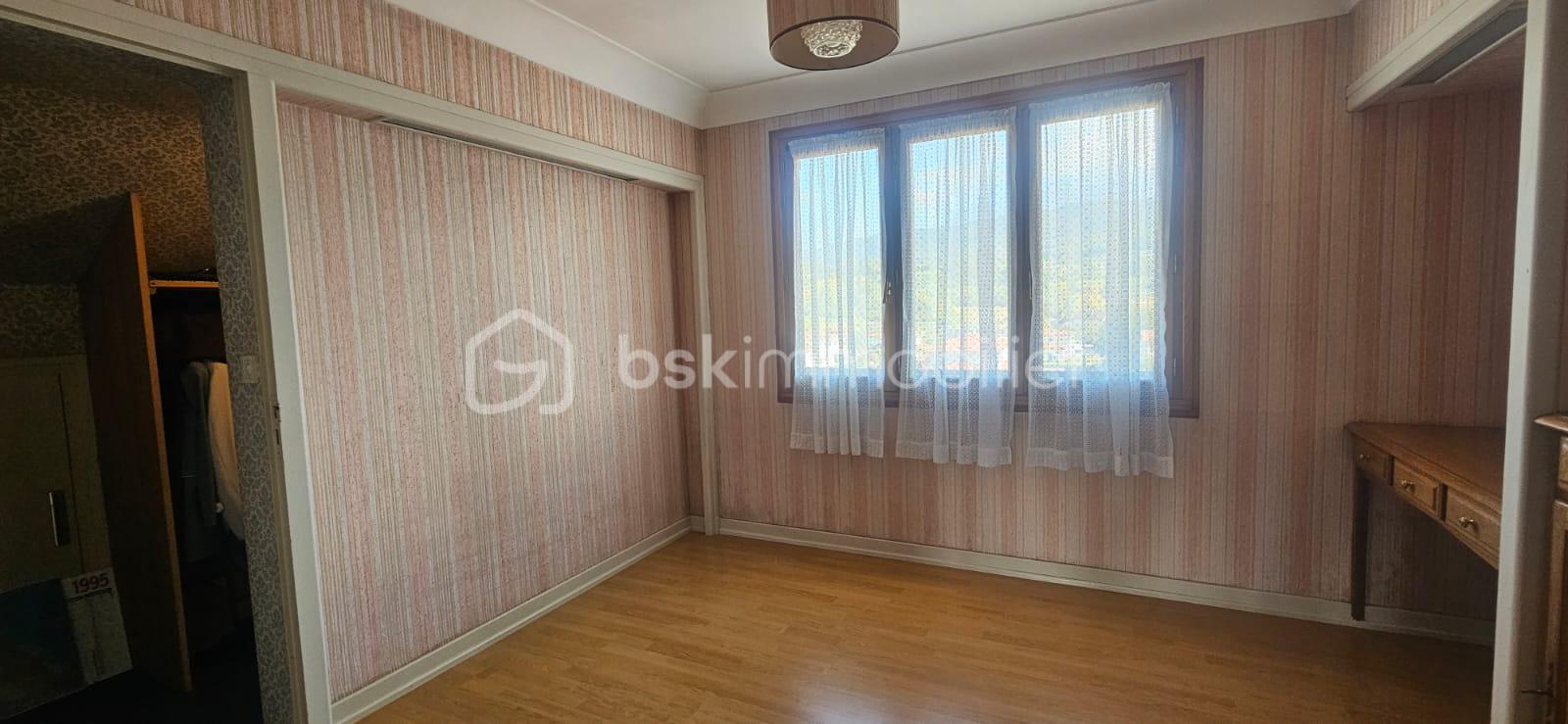 Maison de 235 m² - 83b9583b-d607-4216-84fa-236d974f7ec0.jpeg