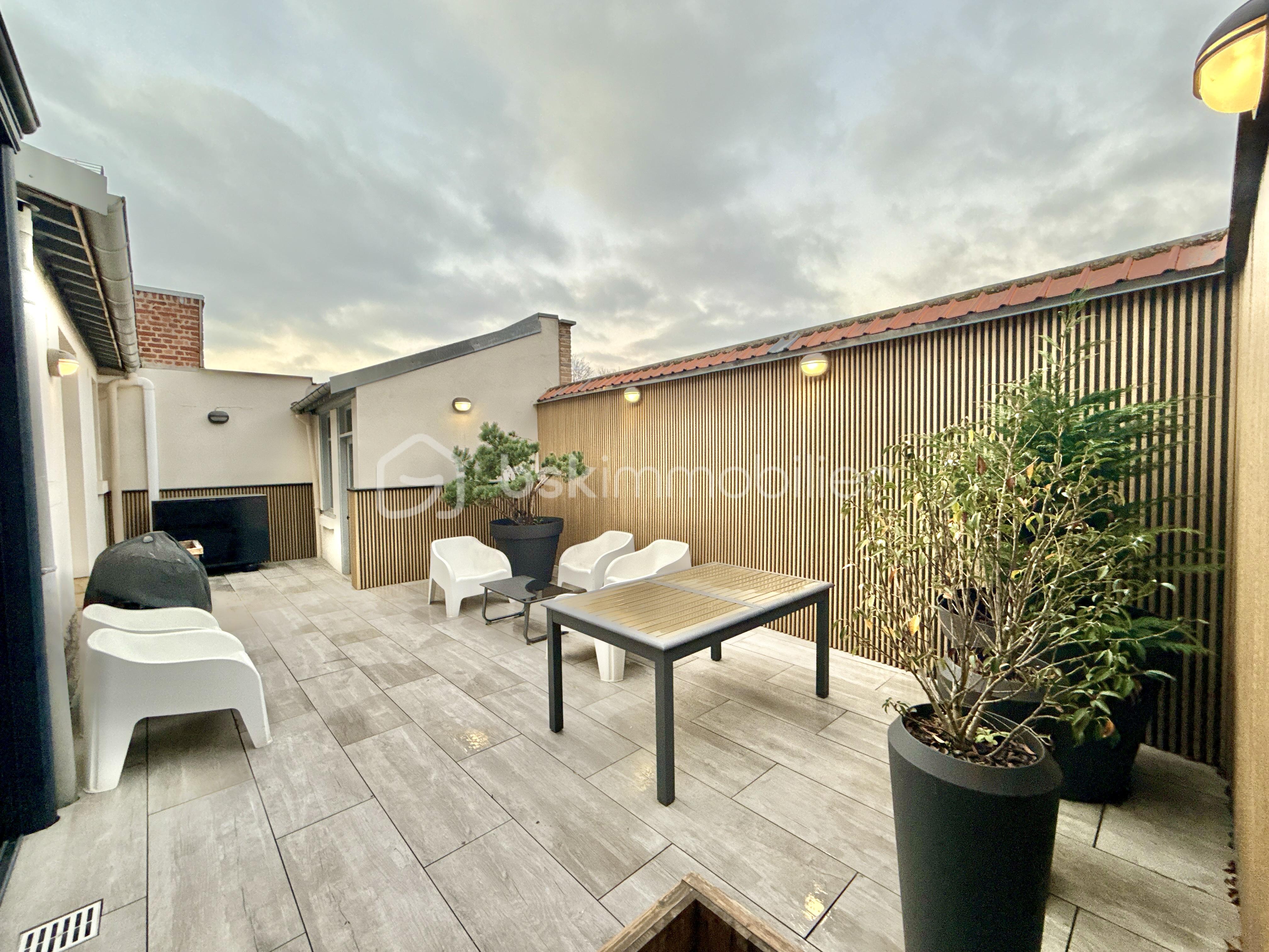 Maison de 200 m² - DJI_20251121_170311_996.jpg