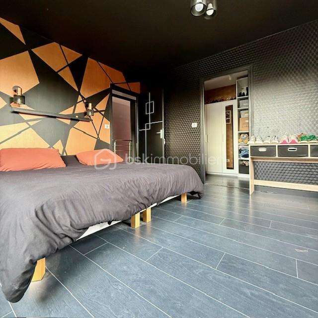 Maison de 330 m² - chbr.jpg