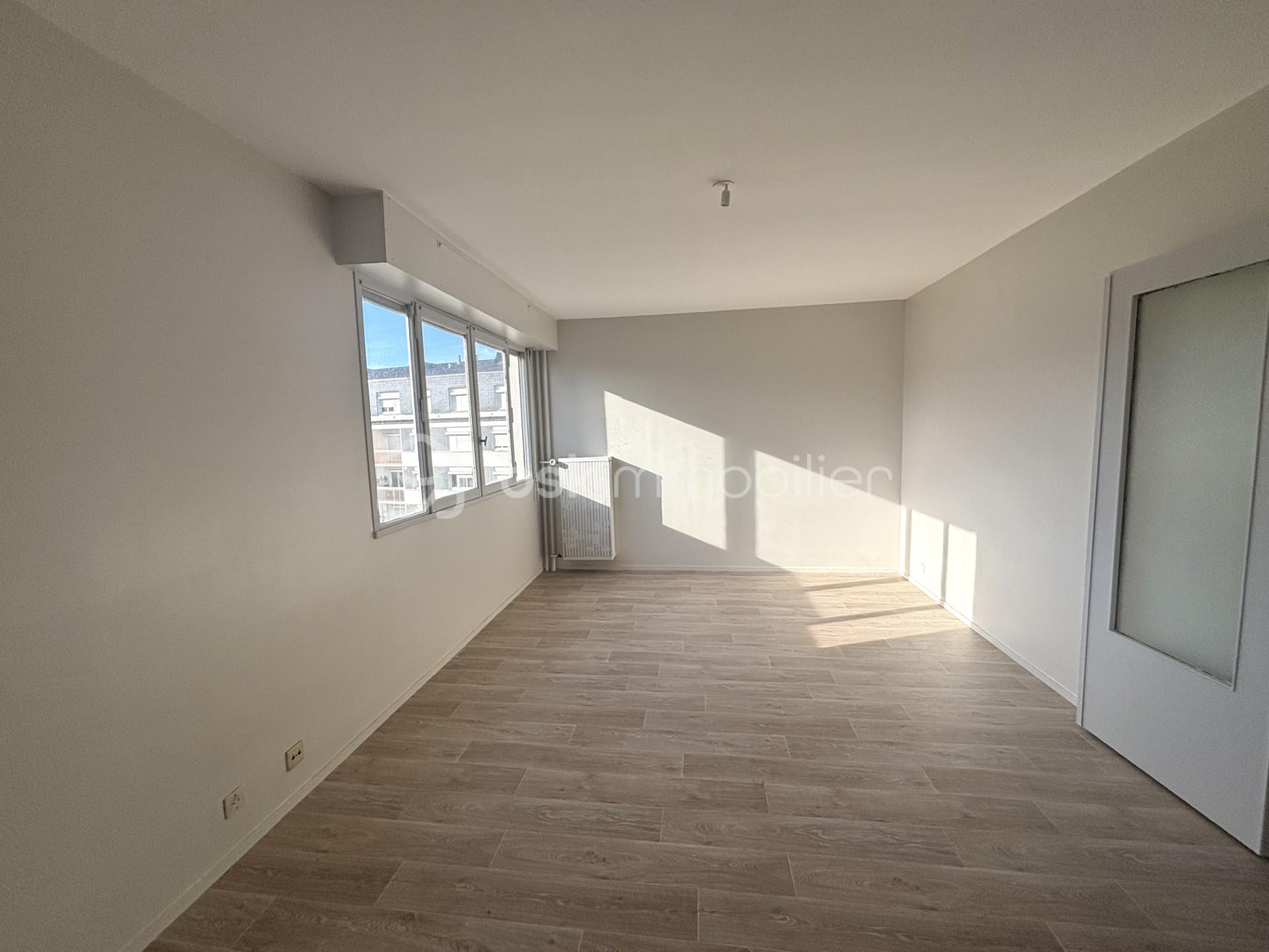 Appartement de 66,27 m² - sejour plein.jpg