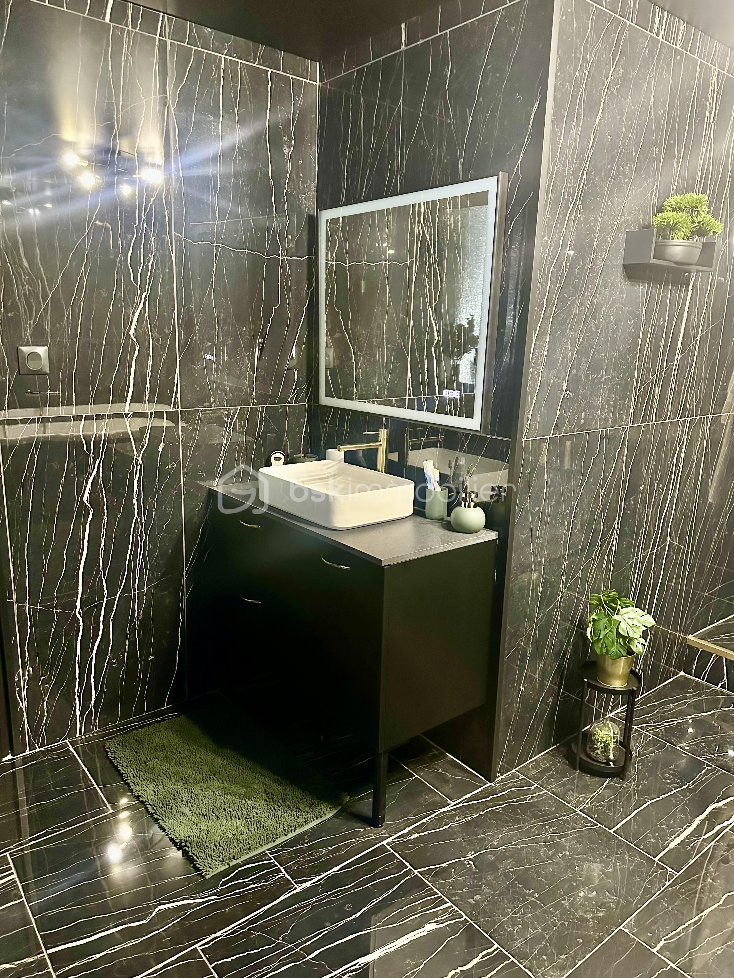 Appartement de 210,60 m² - Image 3.jpg