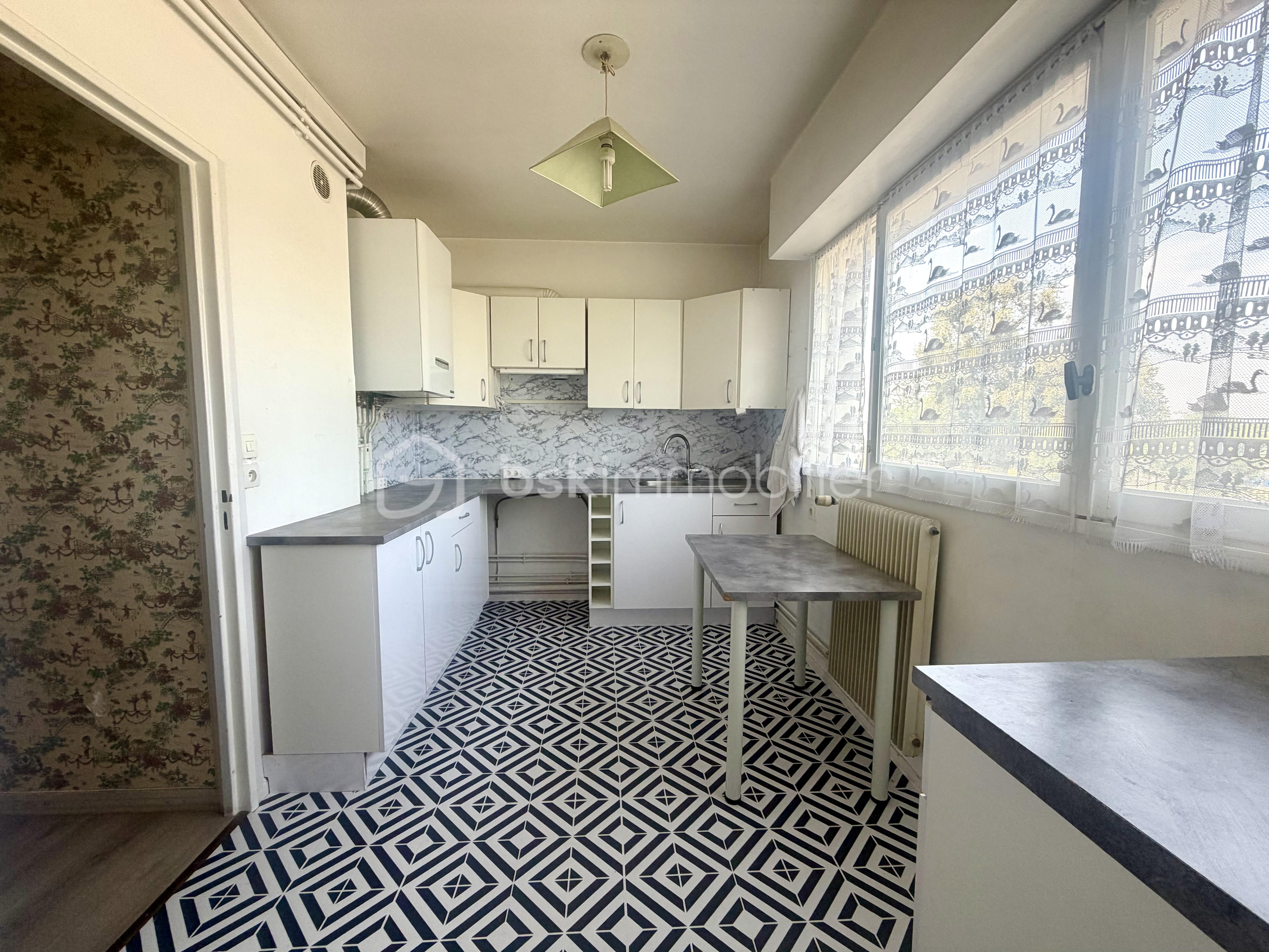 Appartement 5 pièces 86 m² · à Quincy-sous-Senart · 86 m² · 190 000 €