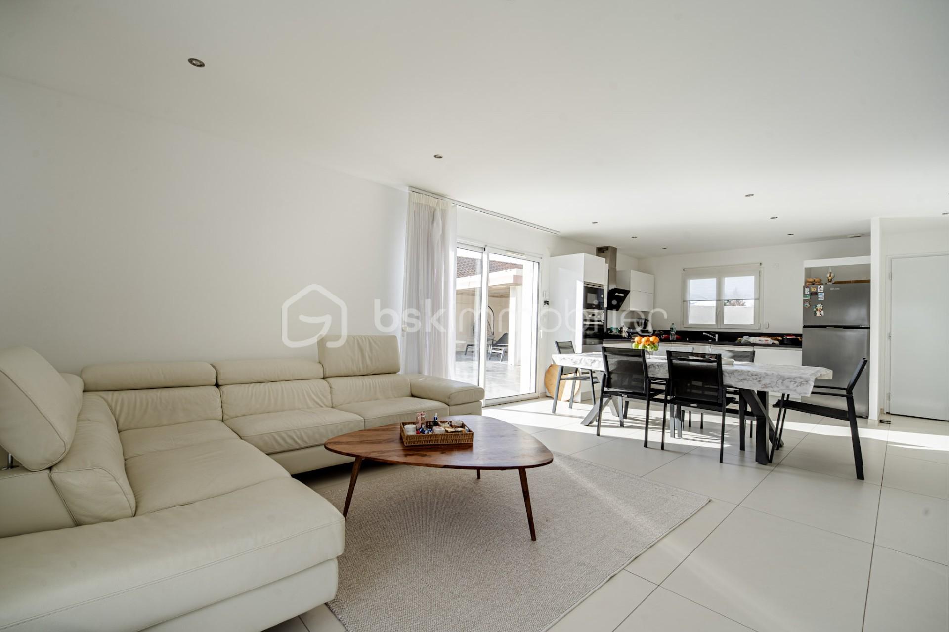 Maison de 95 m² - Sejour top.jpeg