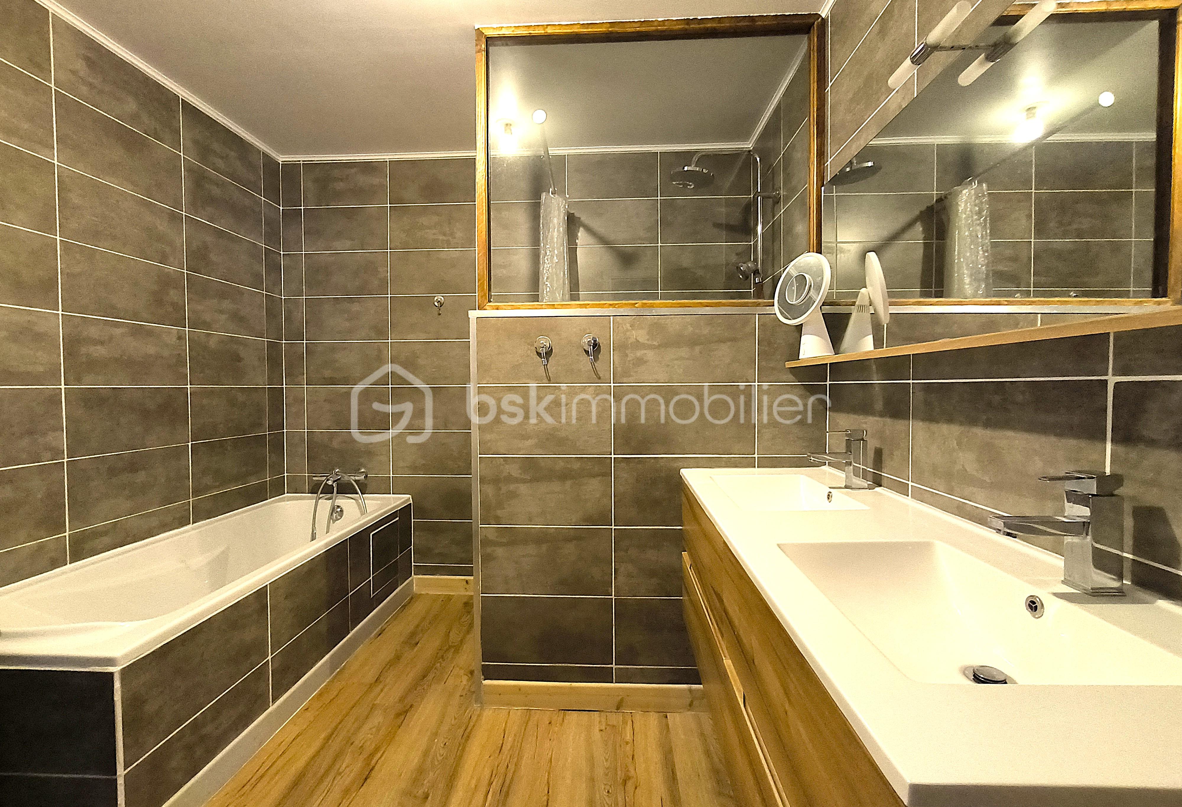 Maison de 270 m² - IMG_20251118_100205 NEW.jpg