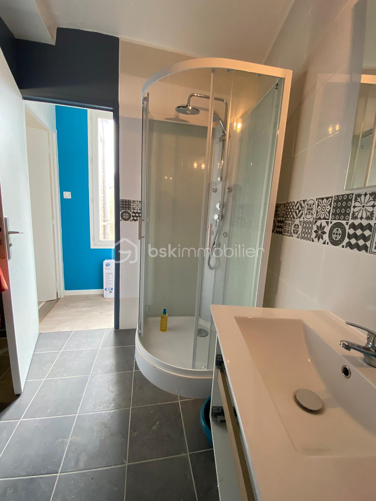 Immeuble mixte de 265 m² - IMG-20260129-WA0012.jpg