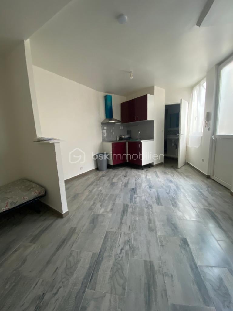 Immeuble mixte de 265 m² - IMG-20260129-WA0004.jpg