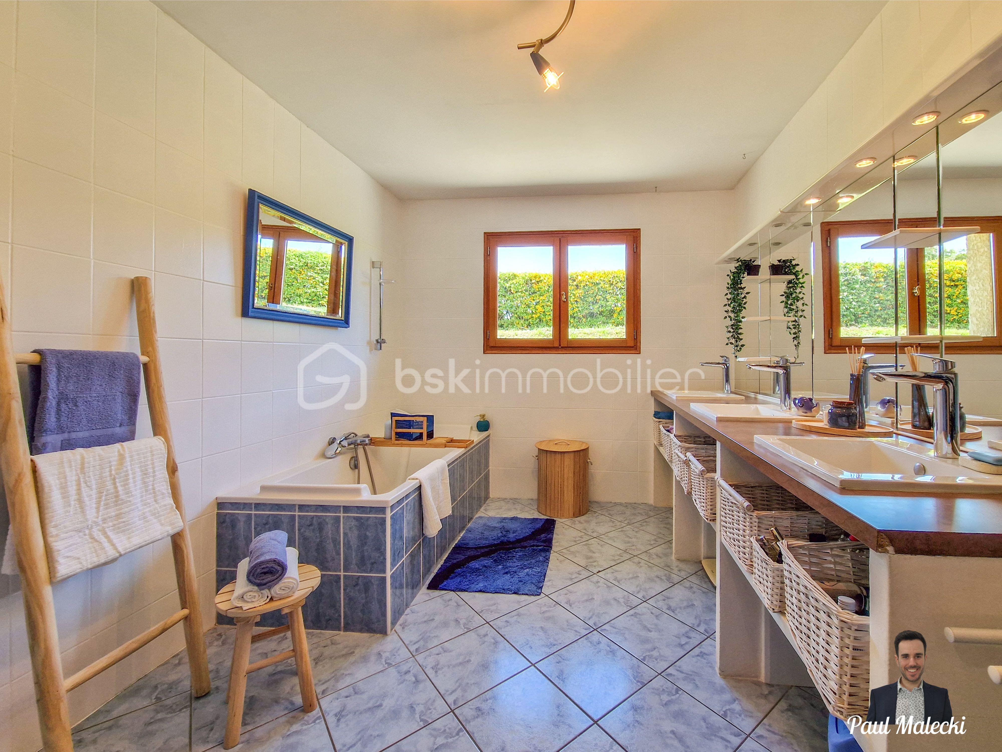 Villa de 295 m² - 8.jpg