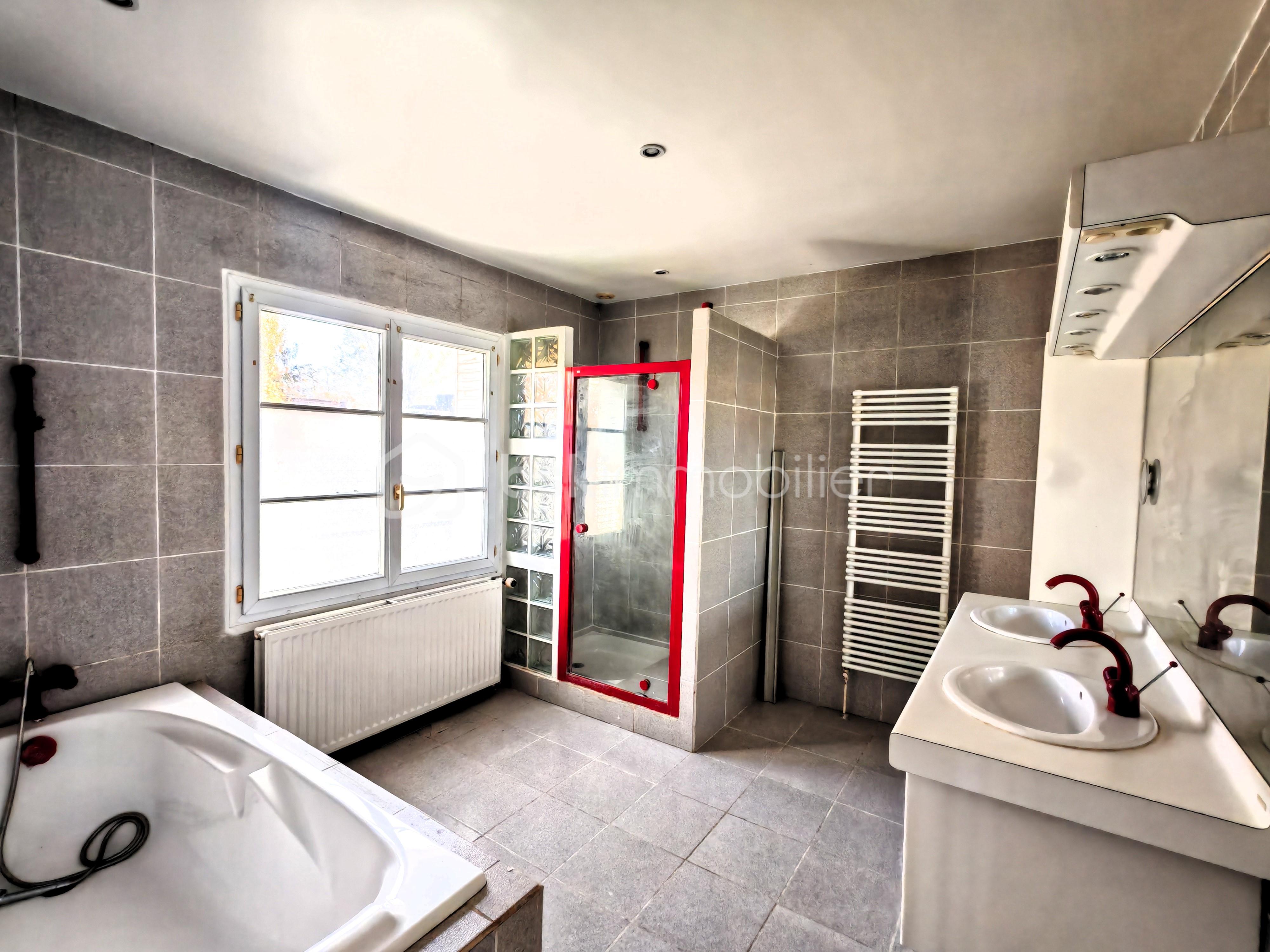 Maison de 82 m² - SDB.jpg