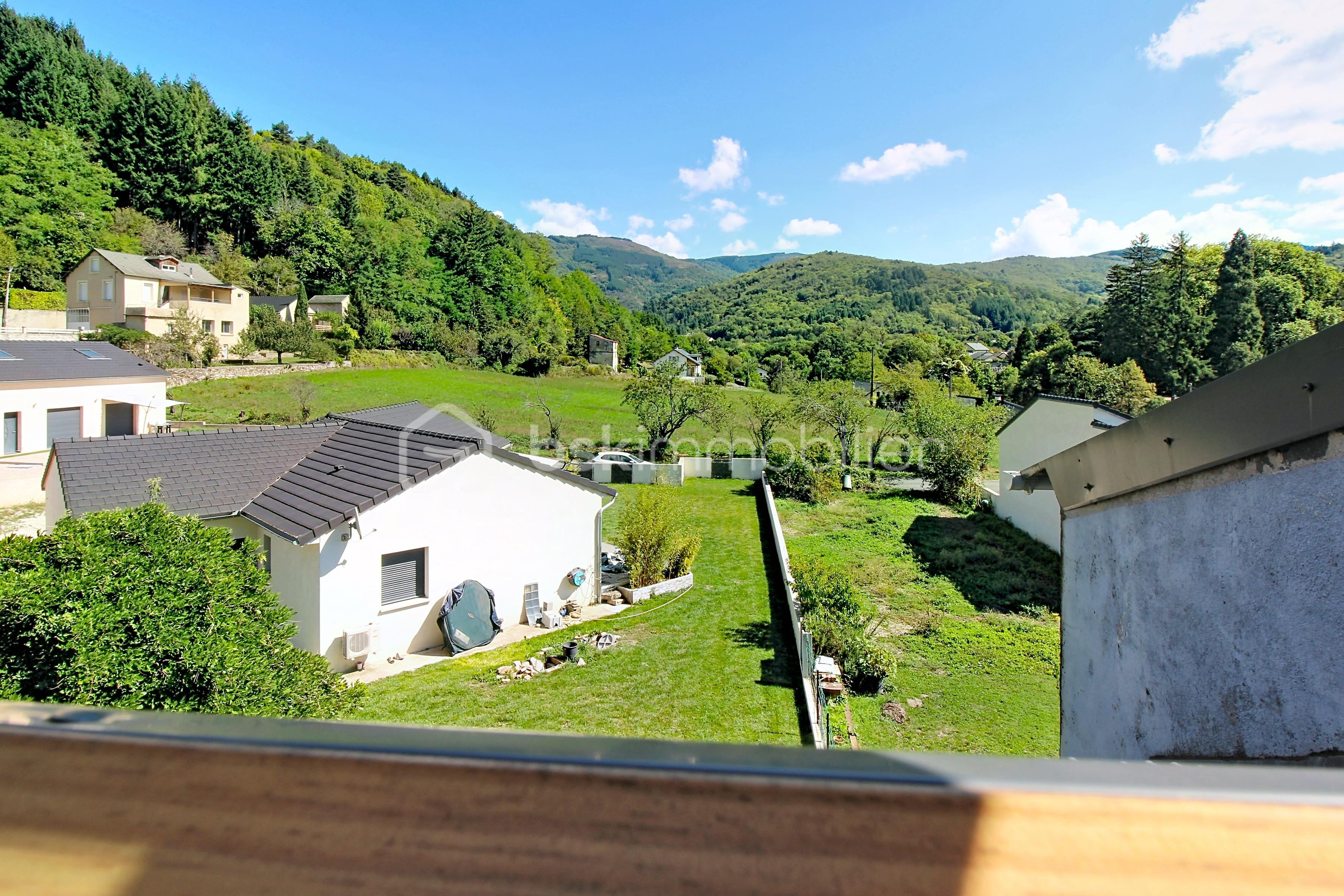 Maison d hote de 190 m² - demo-tour-10-main-street_00102.jpeg