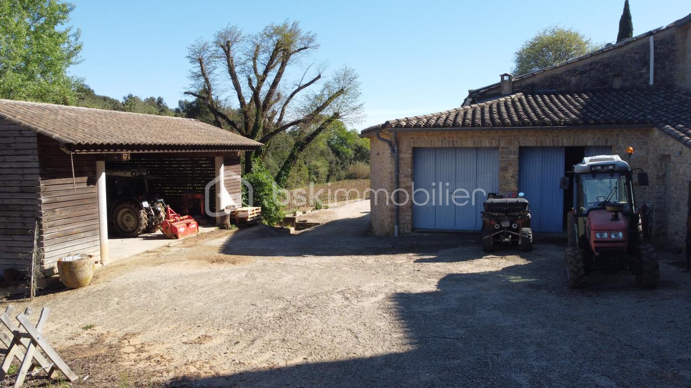 Domaine-viticole-a-vendre-dans-le-Gard-Batiments-agricole-lg (1).jpg